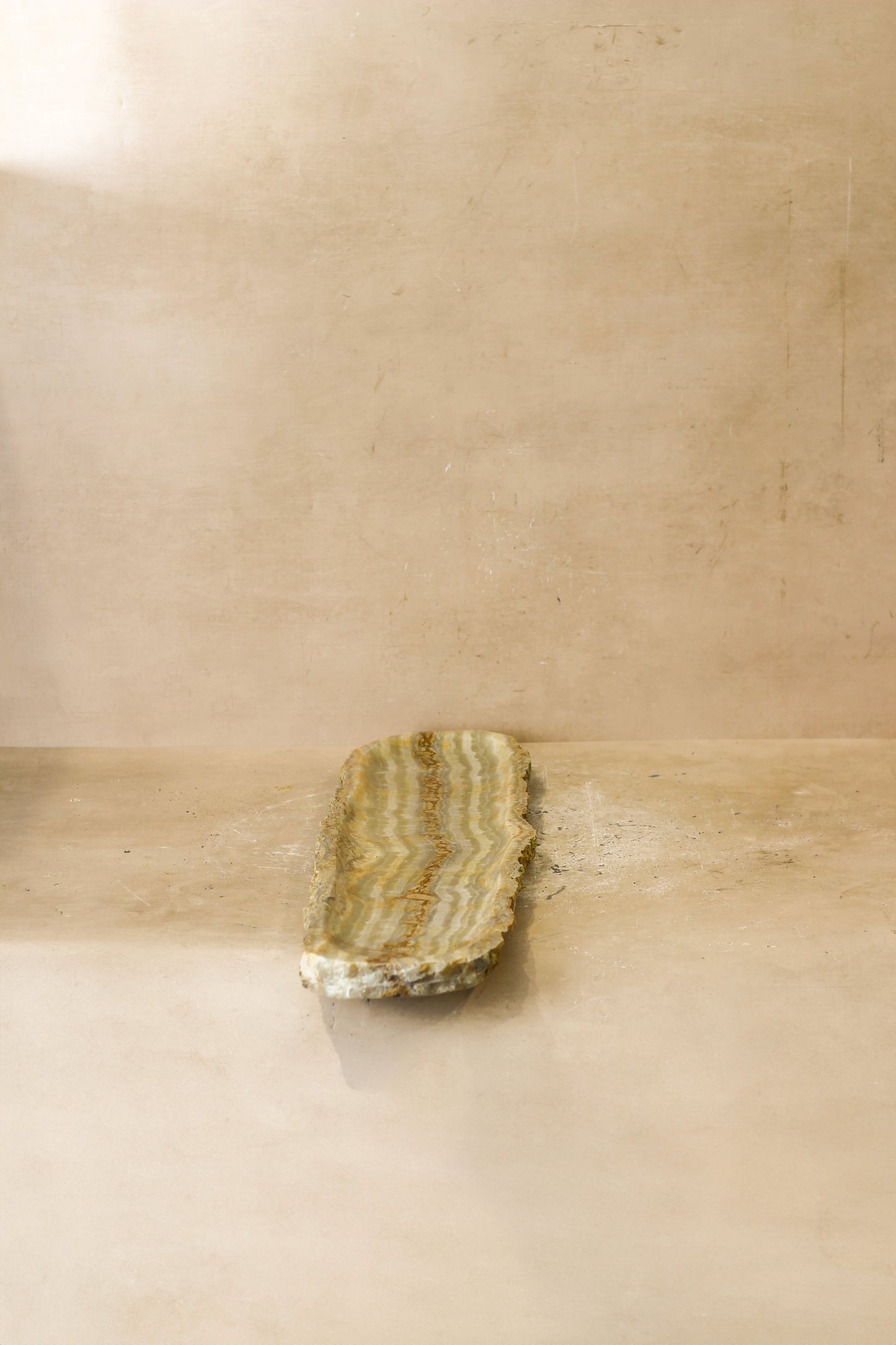 Premium Onyx Tray Raw Edge No 15