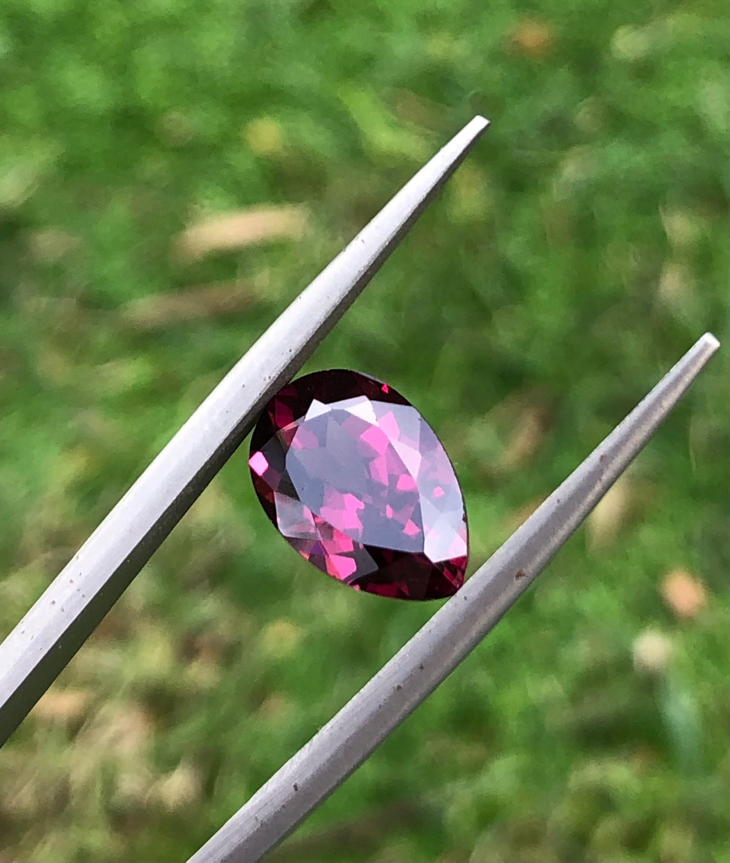 4.1ct Pyrope Garnet - Natural Faceted Pyrope Gem -