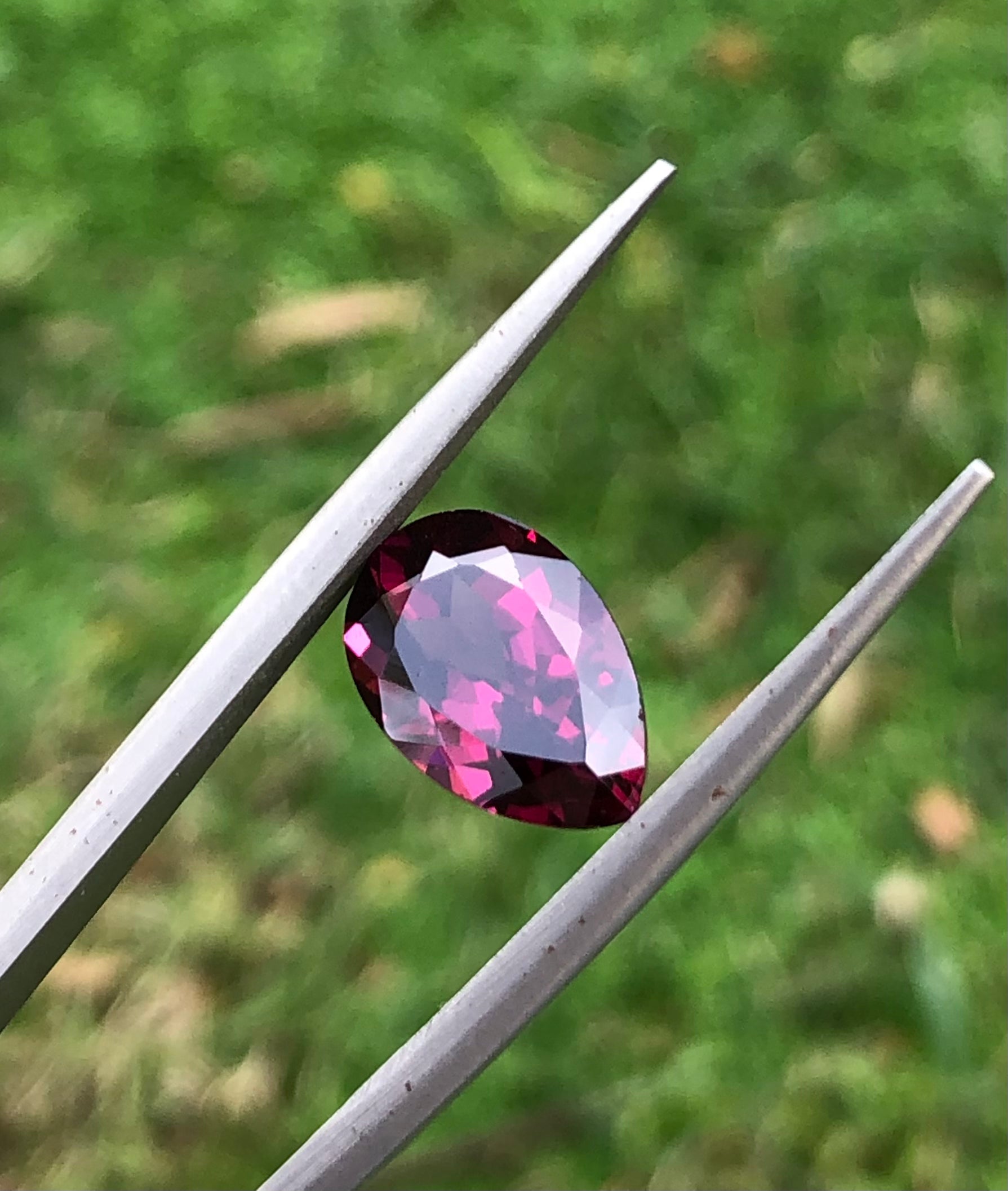 4.1ct Pyrope Garnet - Natural Faceted Pyrope Gem -