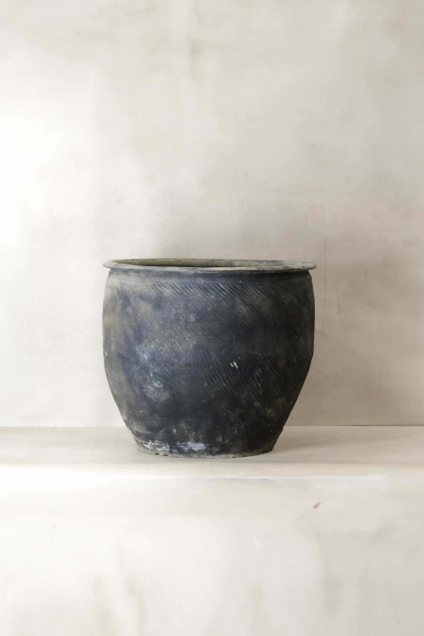 Big Old Grey Textured Asian Pot - L021
