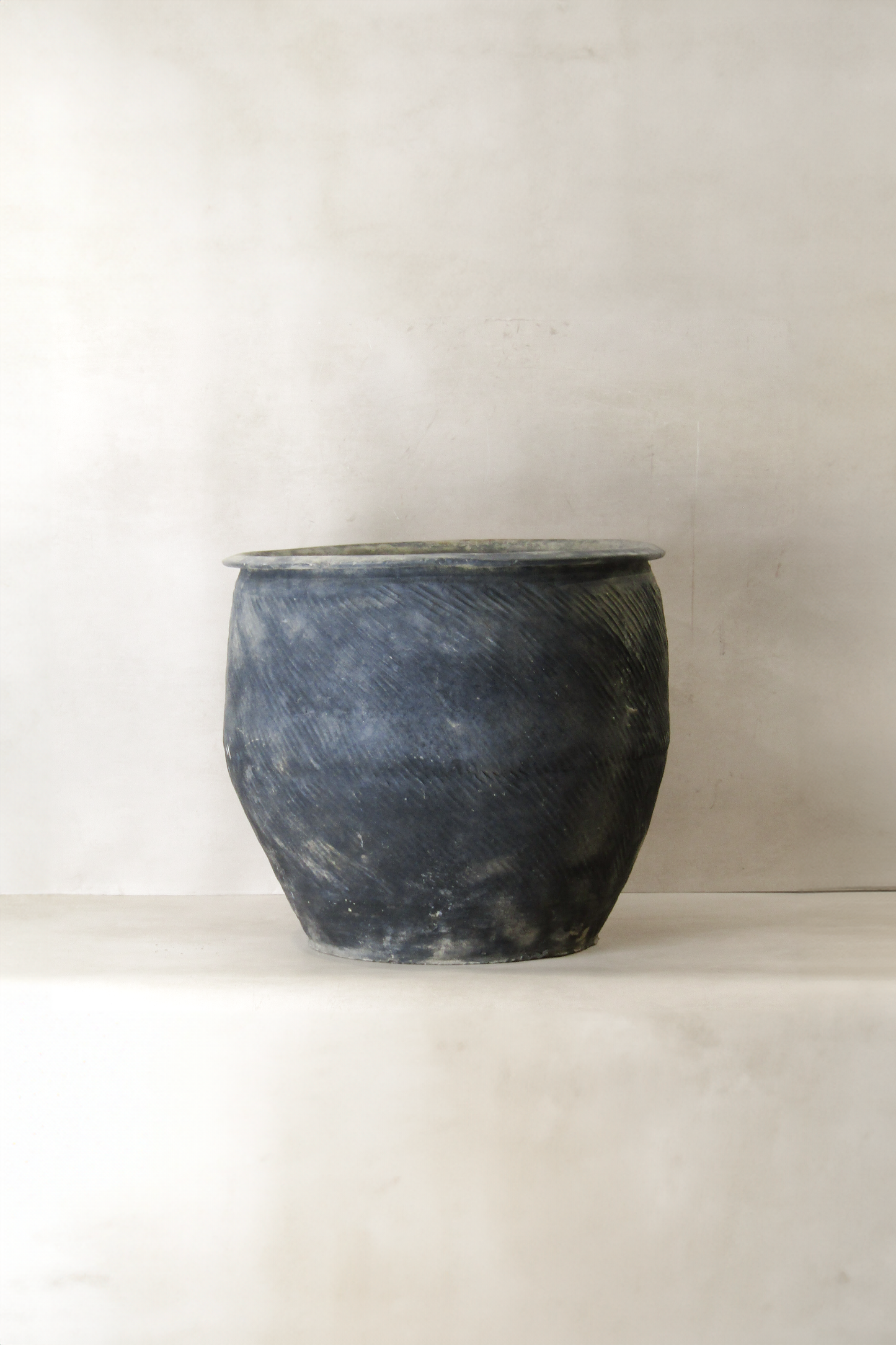 Big Old Grey Textured Asian Pot - L021