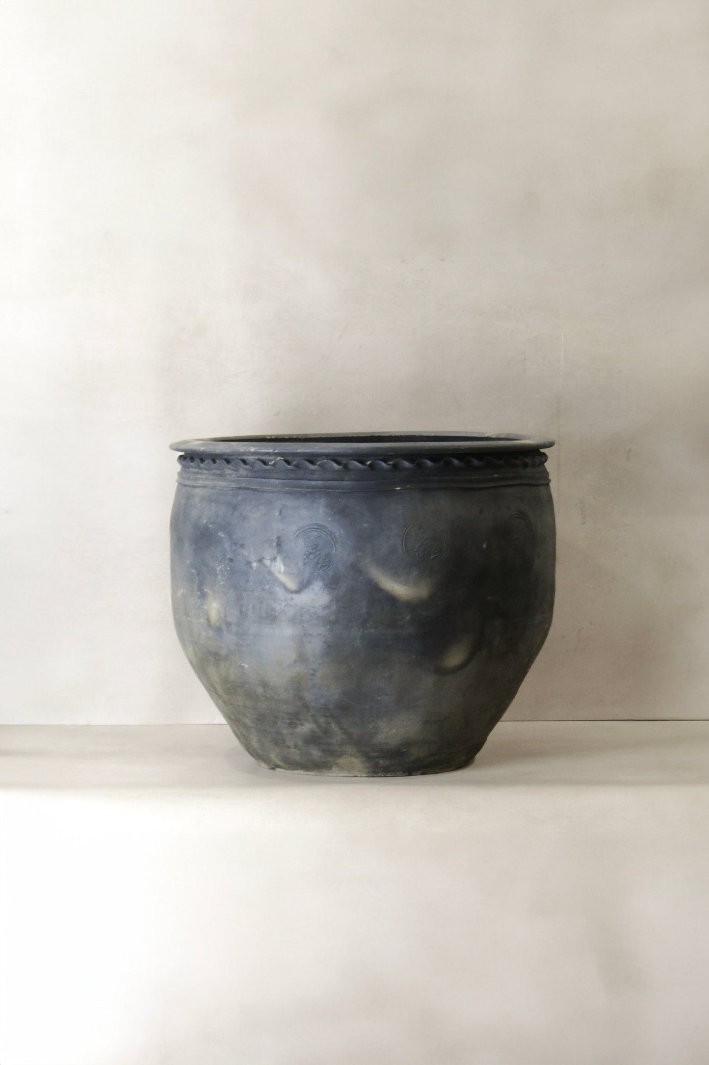 Big Old Grey Asian Pots - L018