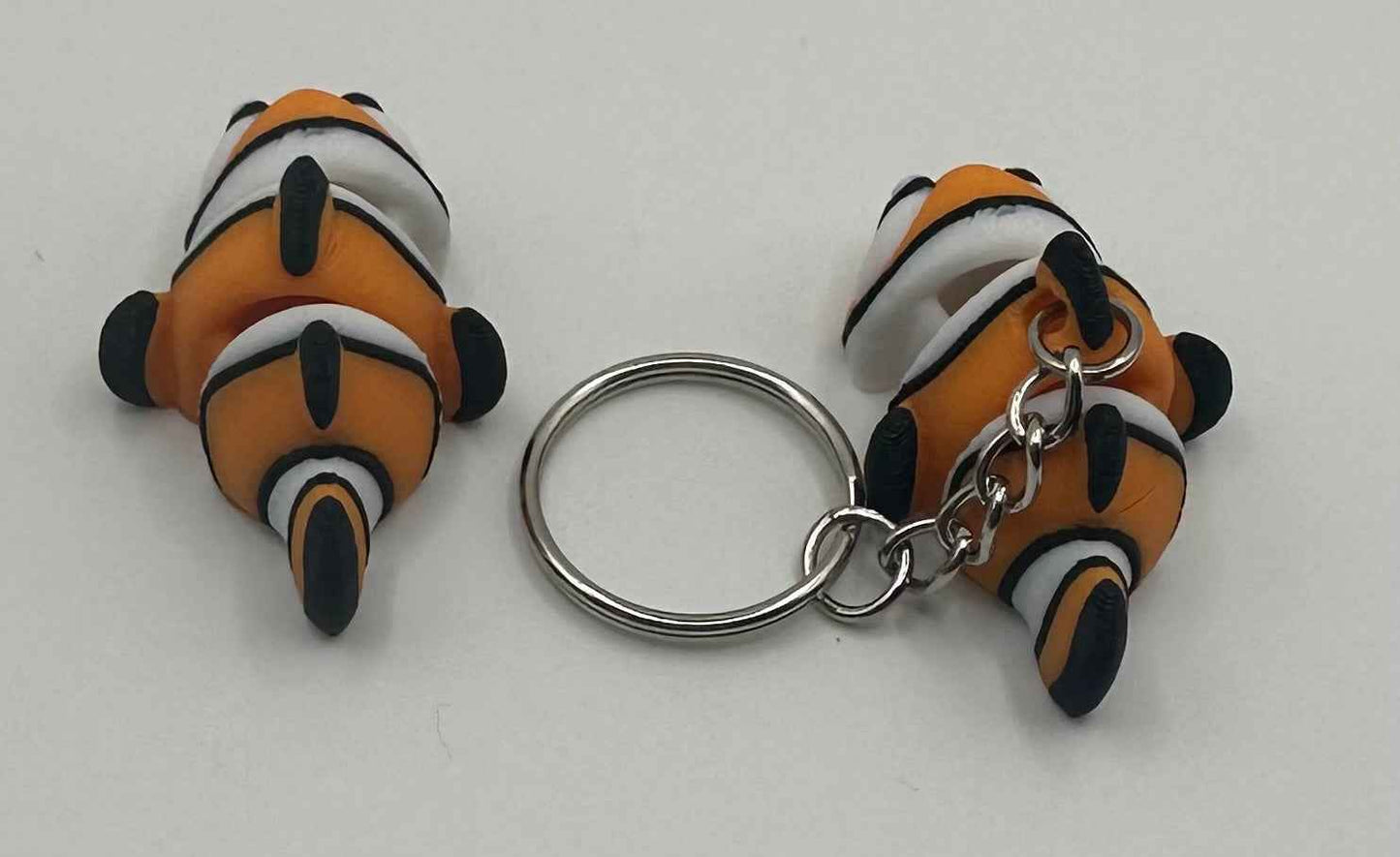 3D Printed Flexi Clown Fish | Nemo Inspired Fidget Toy | Desk Buddy | Keychain | Keyring Gift for Ocean Lovers | Articulated Fish