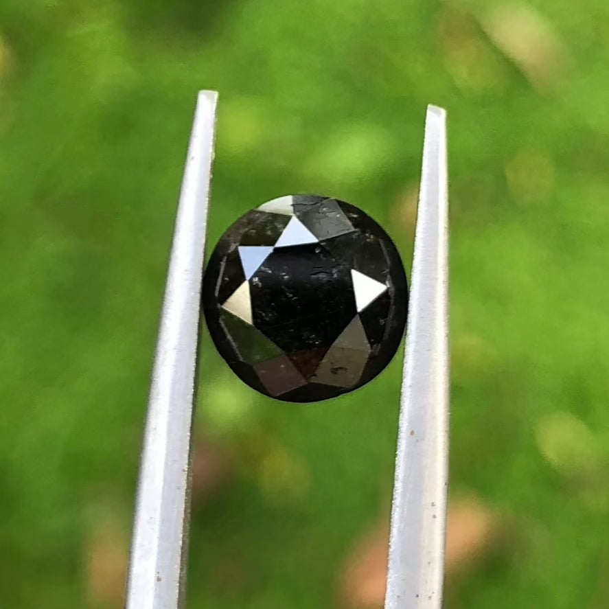 2.05 Natural Black Diamond - Almas Al-Aswad - Kaala Heera , черный алмаз