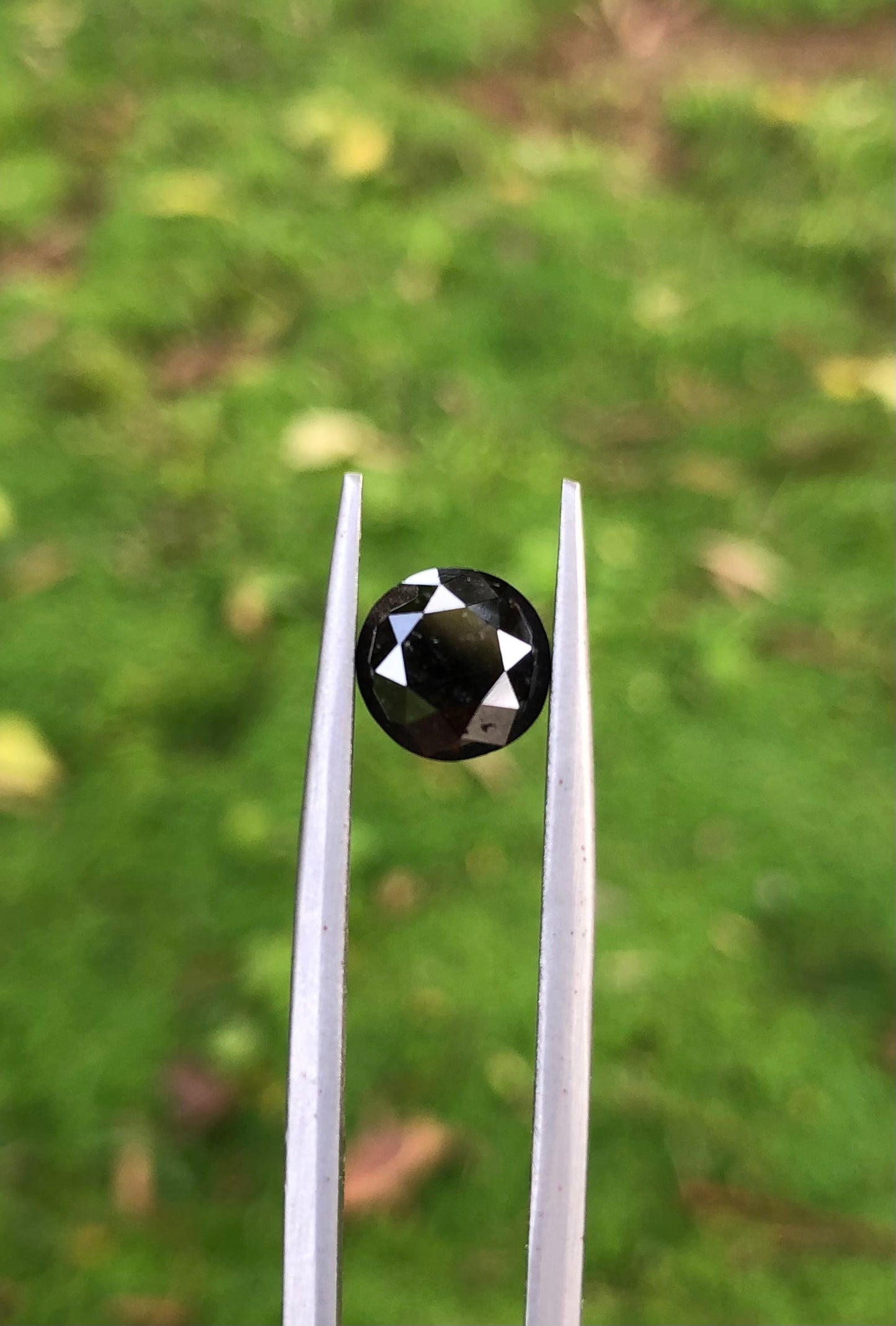 2.05 Natural Black Diamond - Almas Al-Aswad - Kaala Heera , черный алмаз