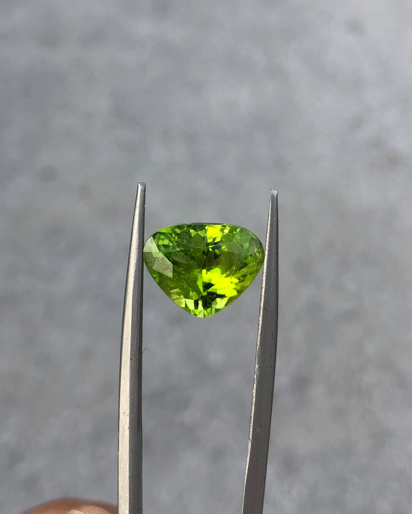 5.6ct Natural Peridot Gemstone- Olivine - Chrysolite Gem - August Birthstone -13x10x7mm