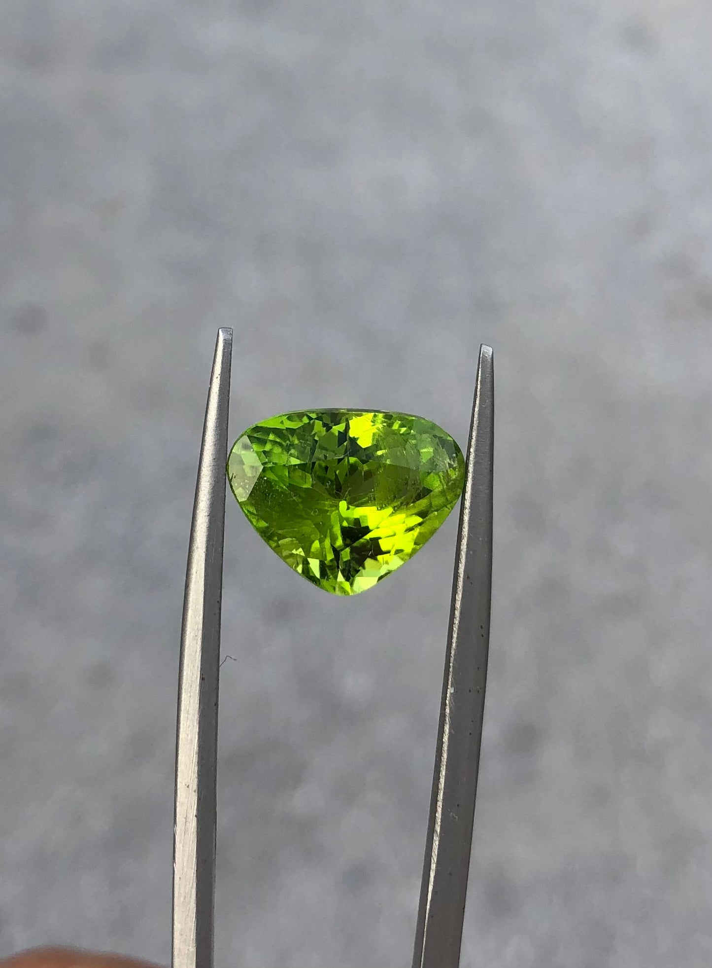 5.6ct Natural Peridot Gemstone- Olivine - Chrysolite Gem - August Birthstone -13x10x7mm