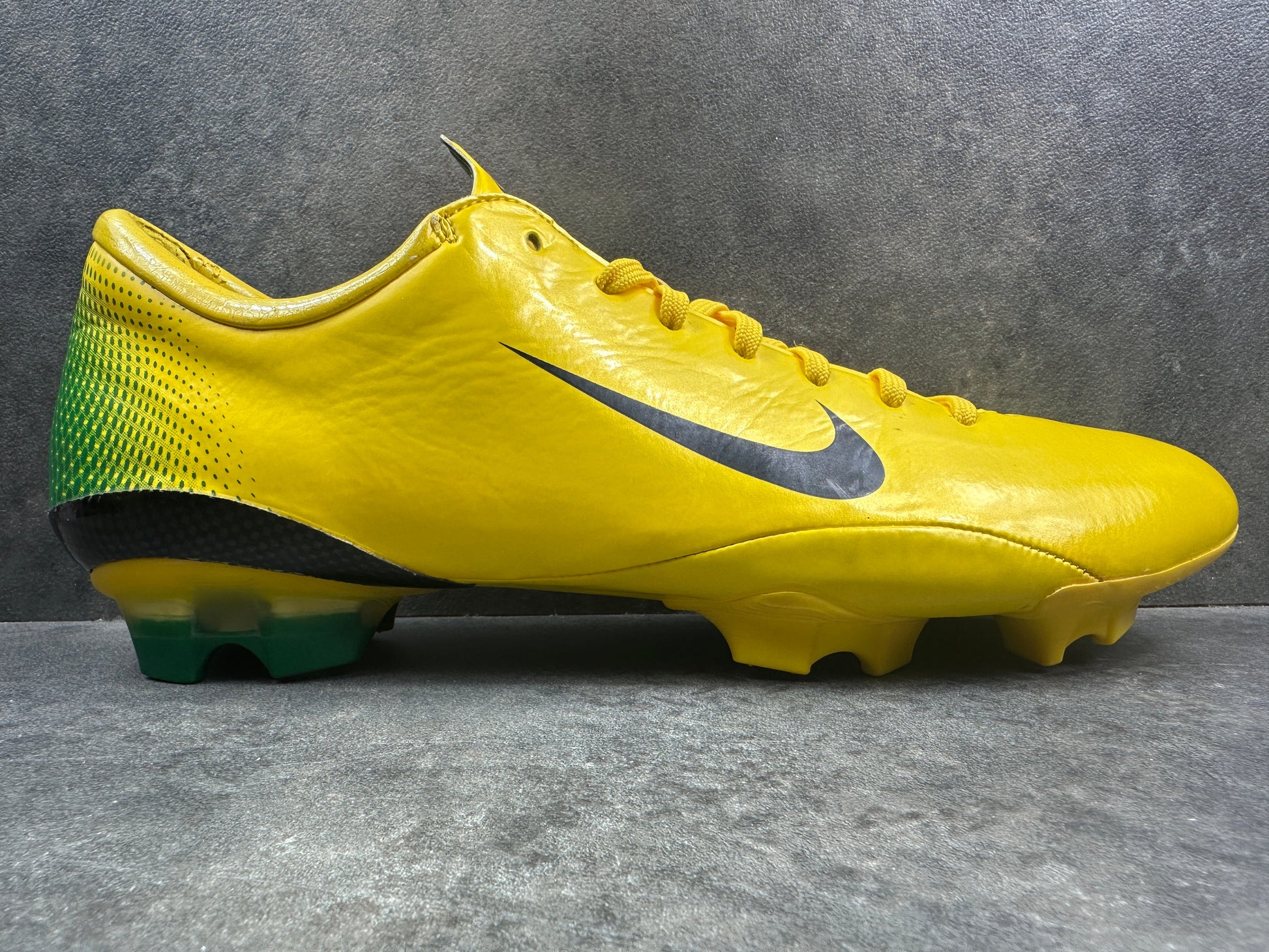 Nike Mercurial Vapor III R9 FG