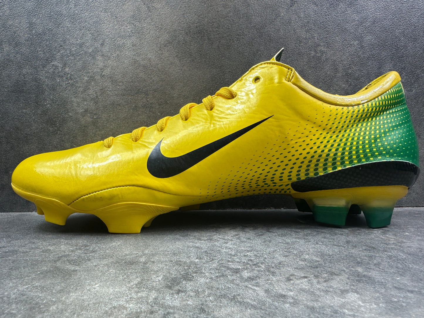 Nike Mercurial Vapor III R9 FG