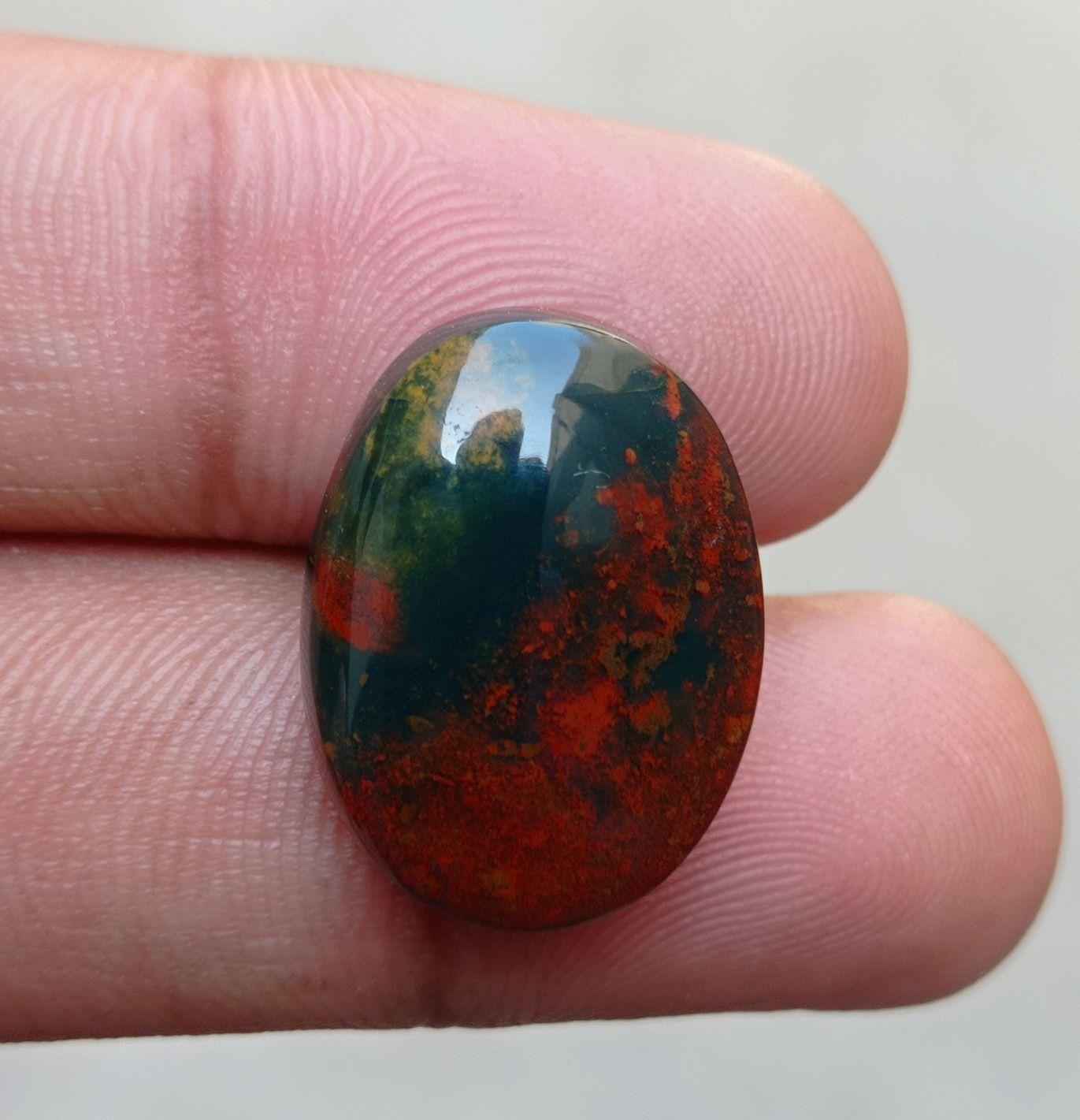 21.6ct Imperial Quality Blood Stone - Heliotrope - Hajr-ul-Dam Dimension 23x17mm