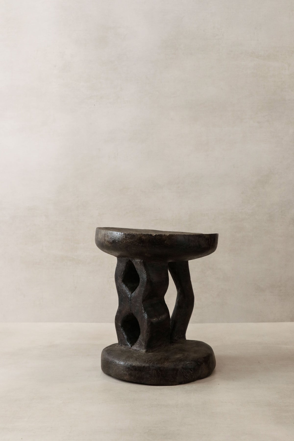 Tonga Stool - 33.1