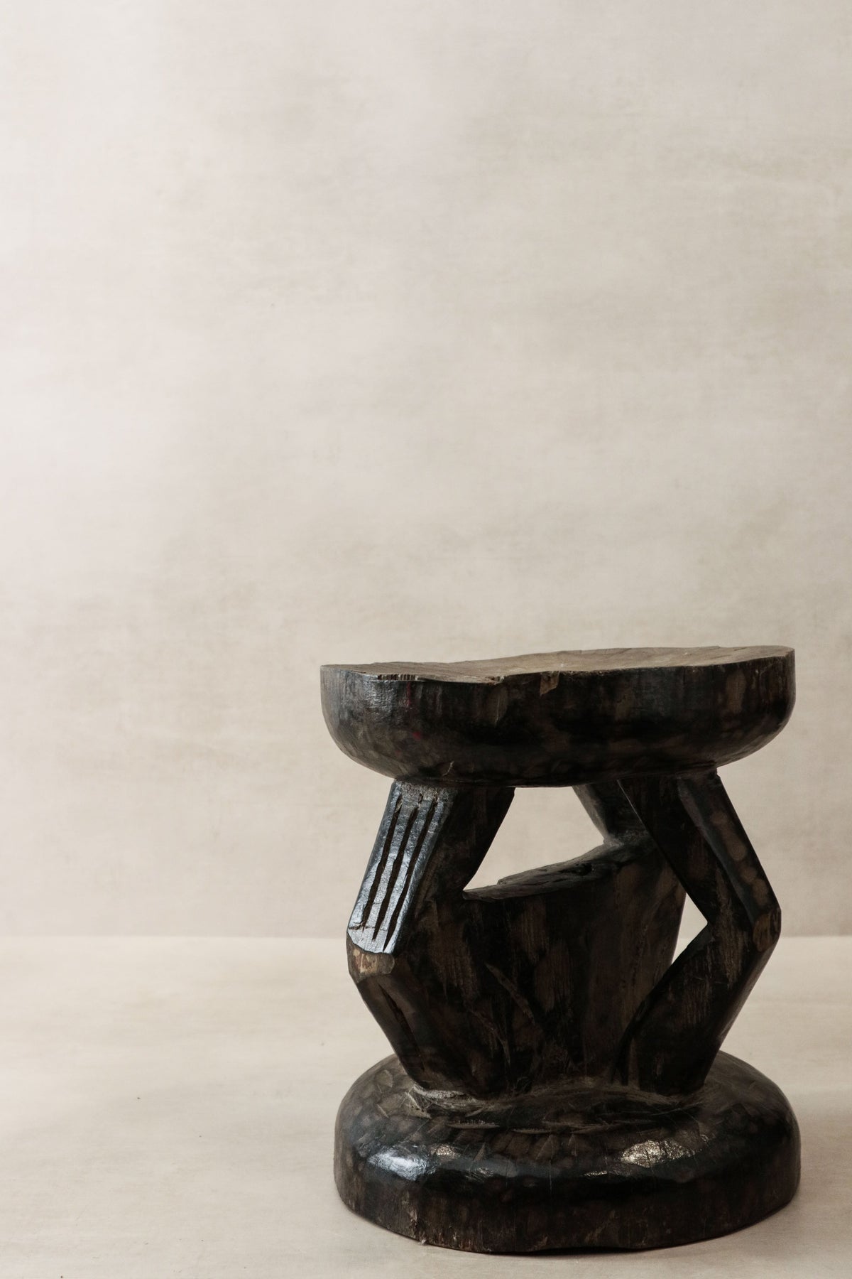 Tonga Stool - 102.2