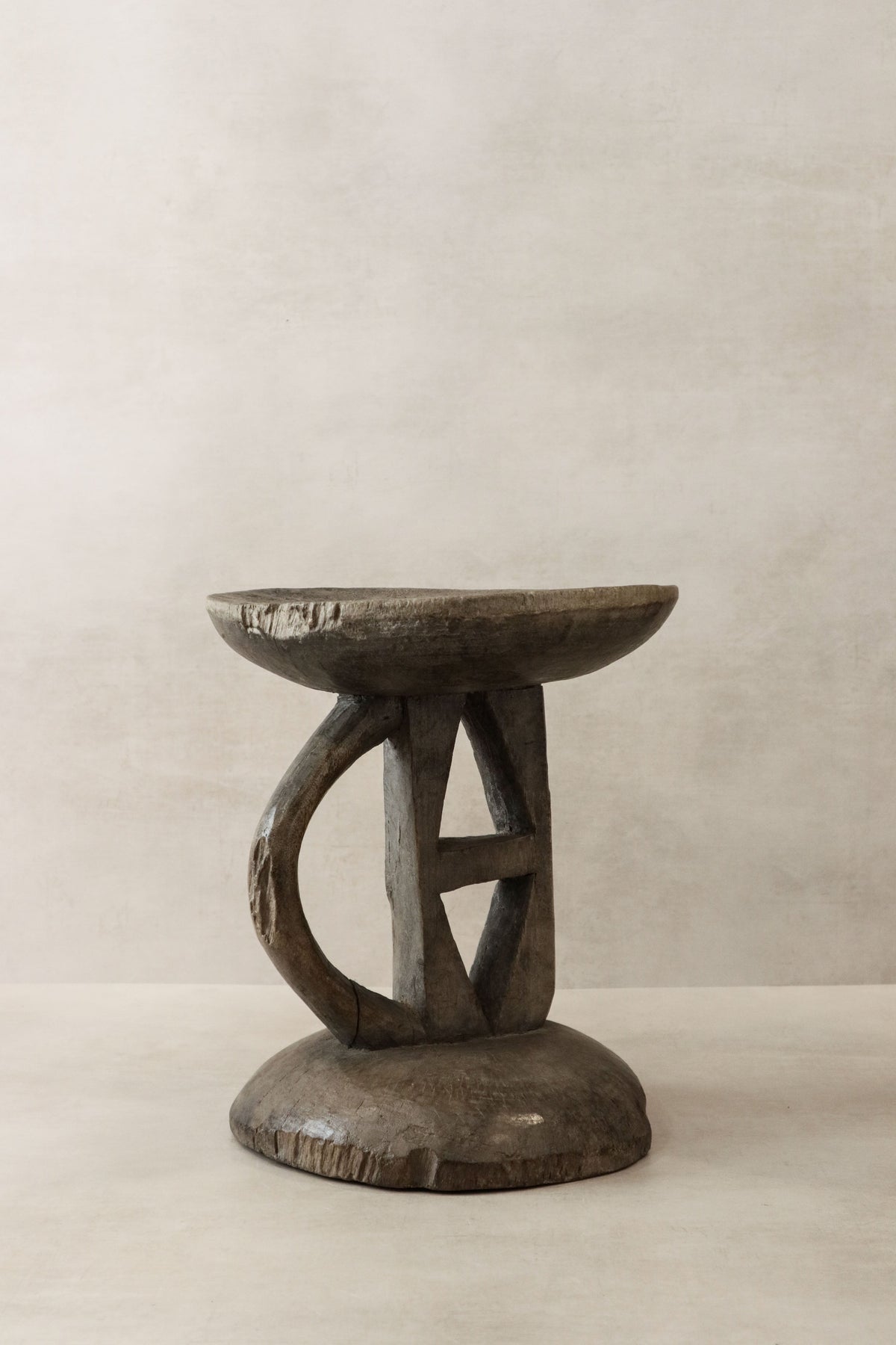 Tonga Stool - 37.1