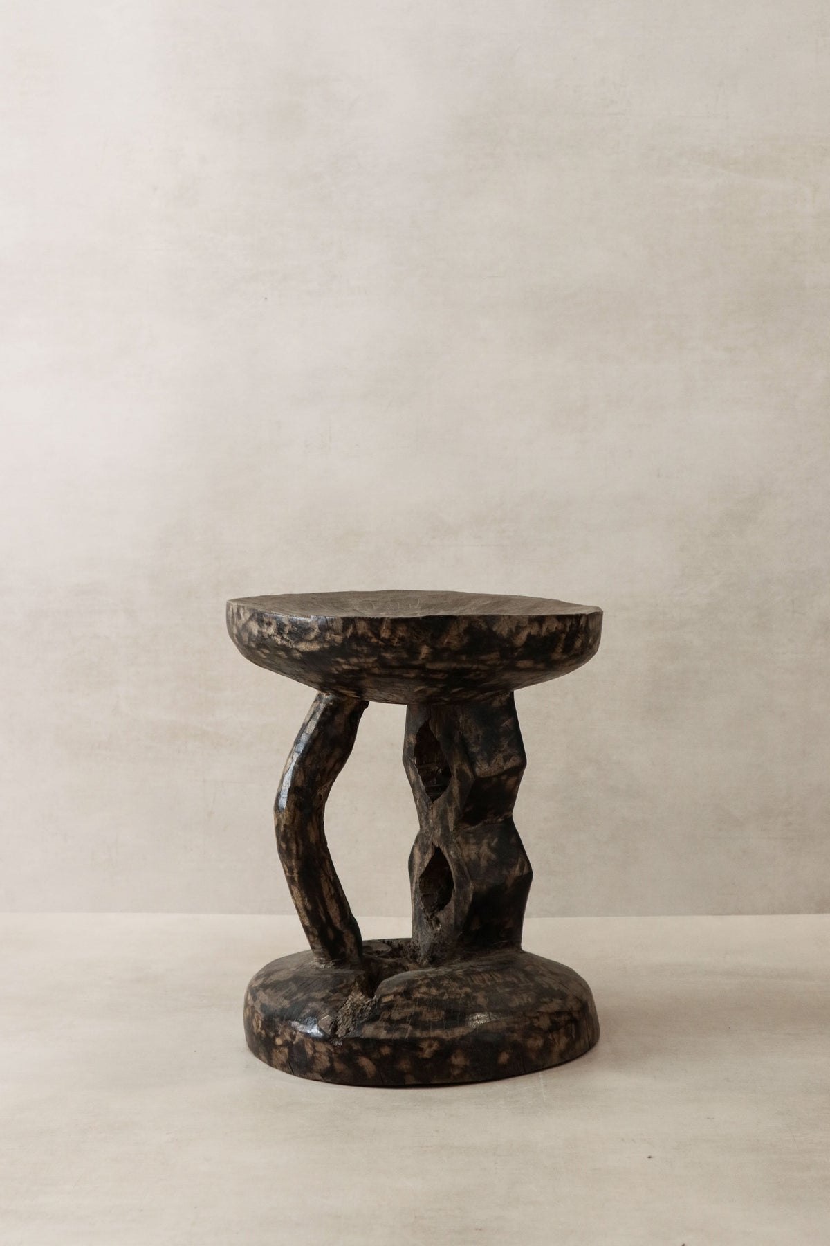 Tonga Stool - 101.2