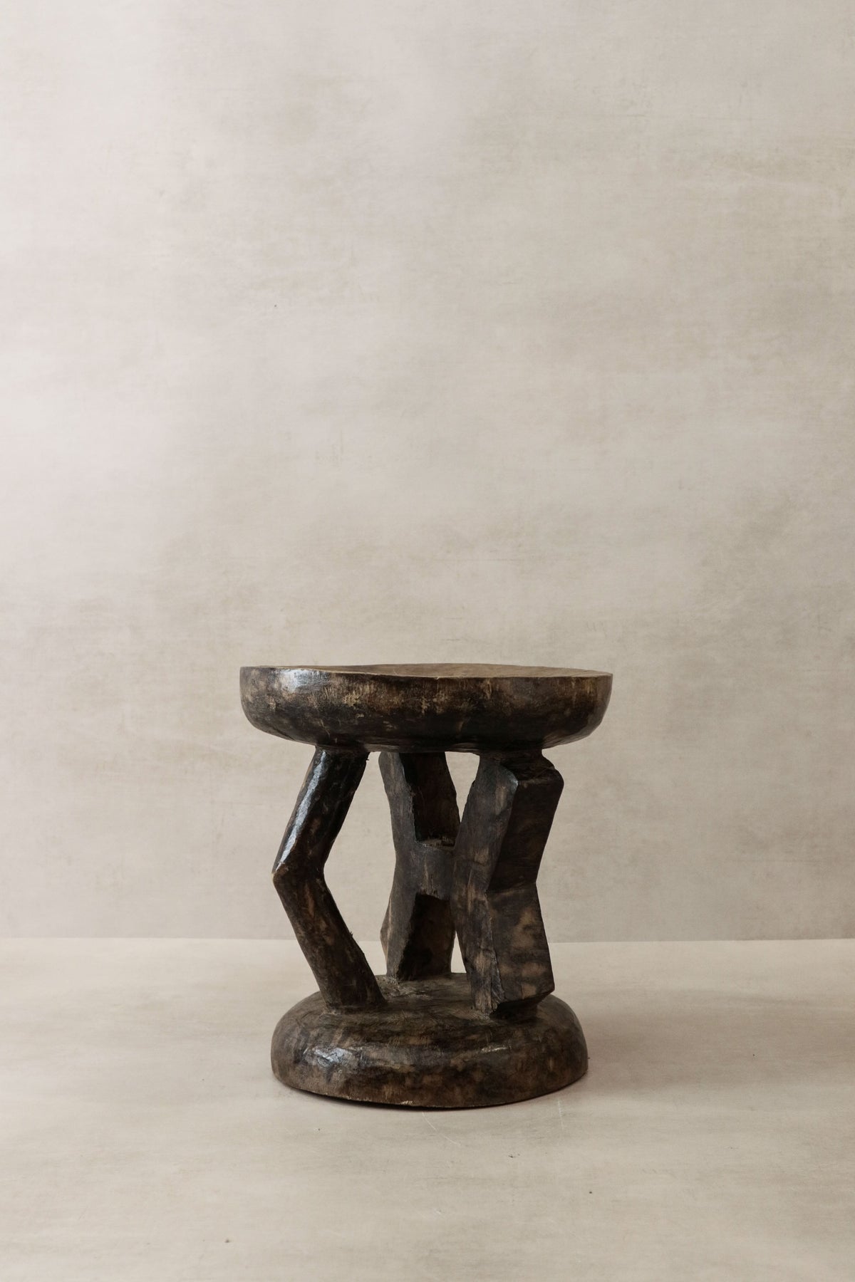 Tonga Stool - 101.3