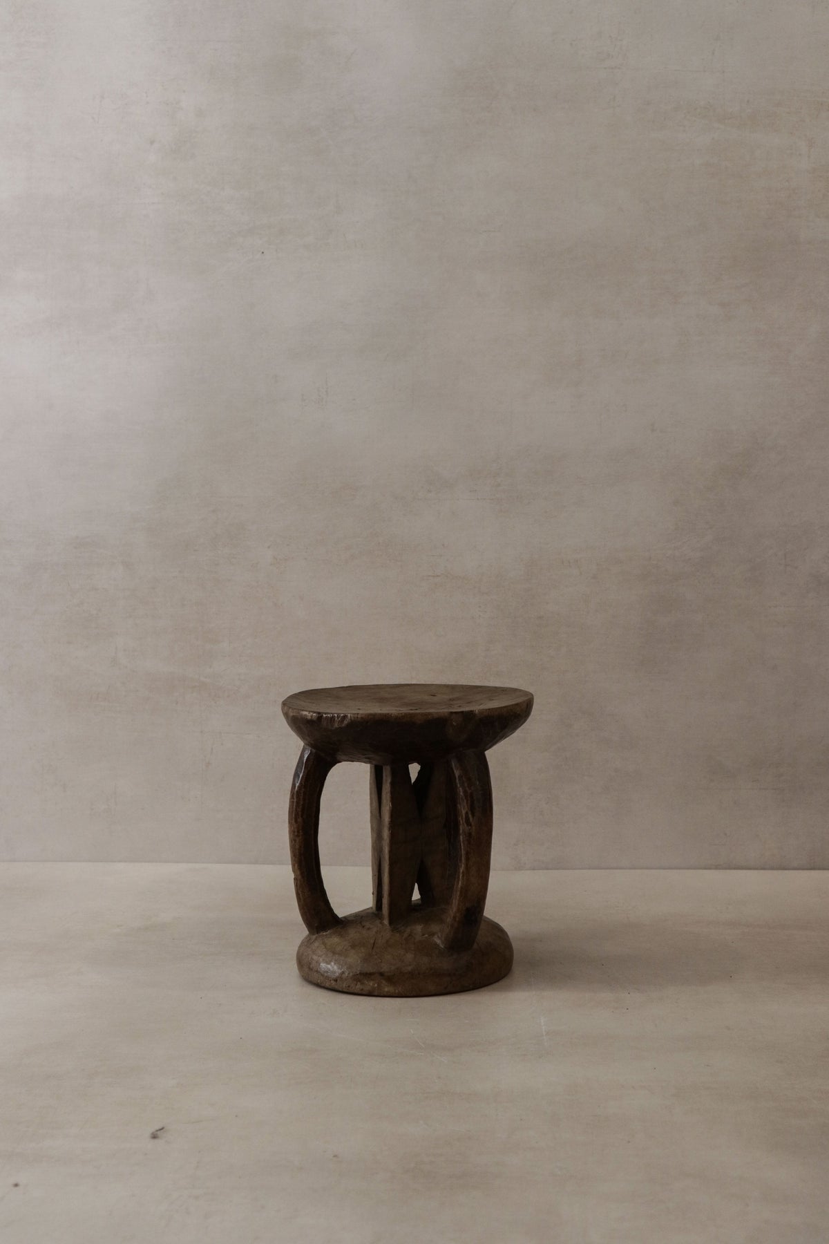 Tonga Stool - 23.2