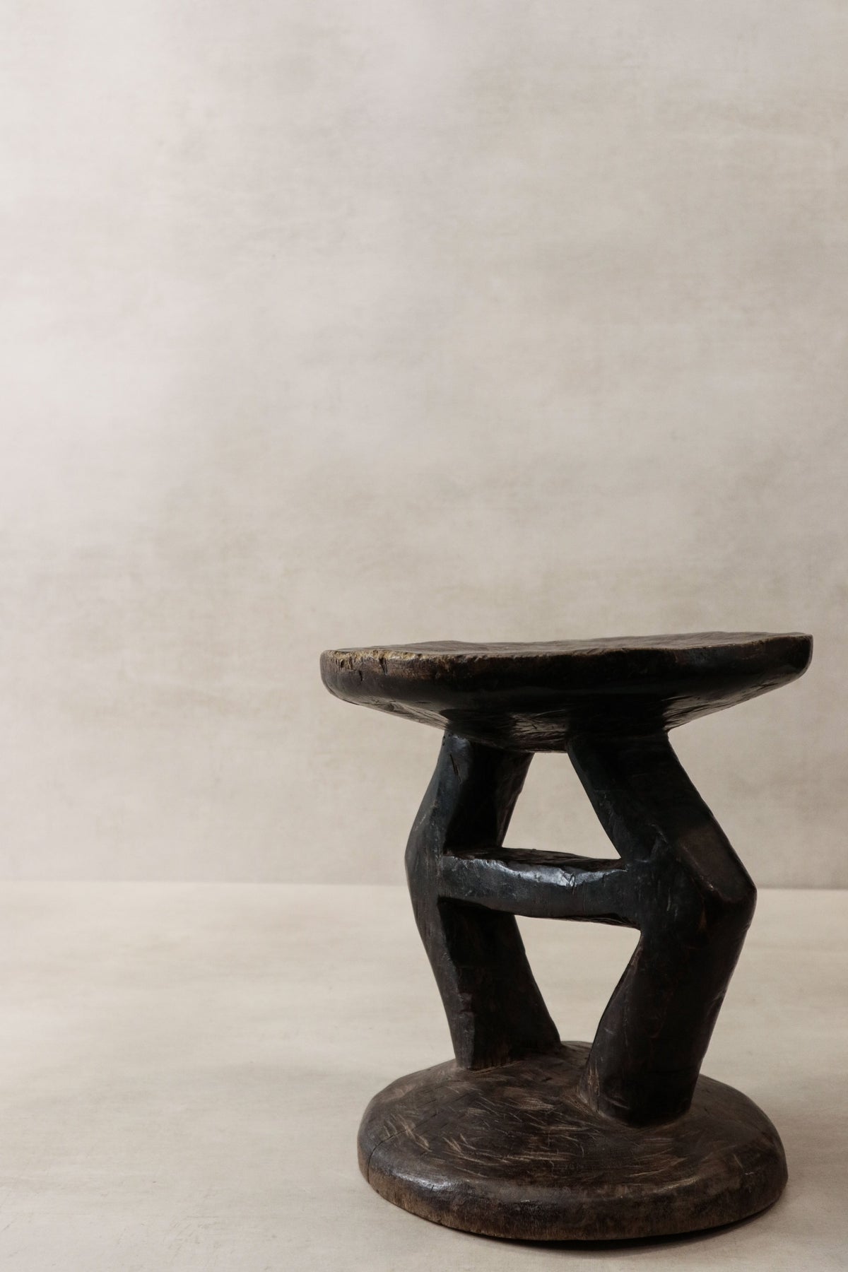 Tonga Stool - 22.1