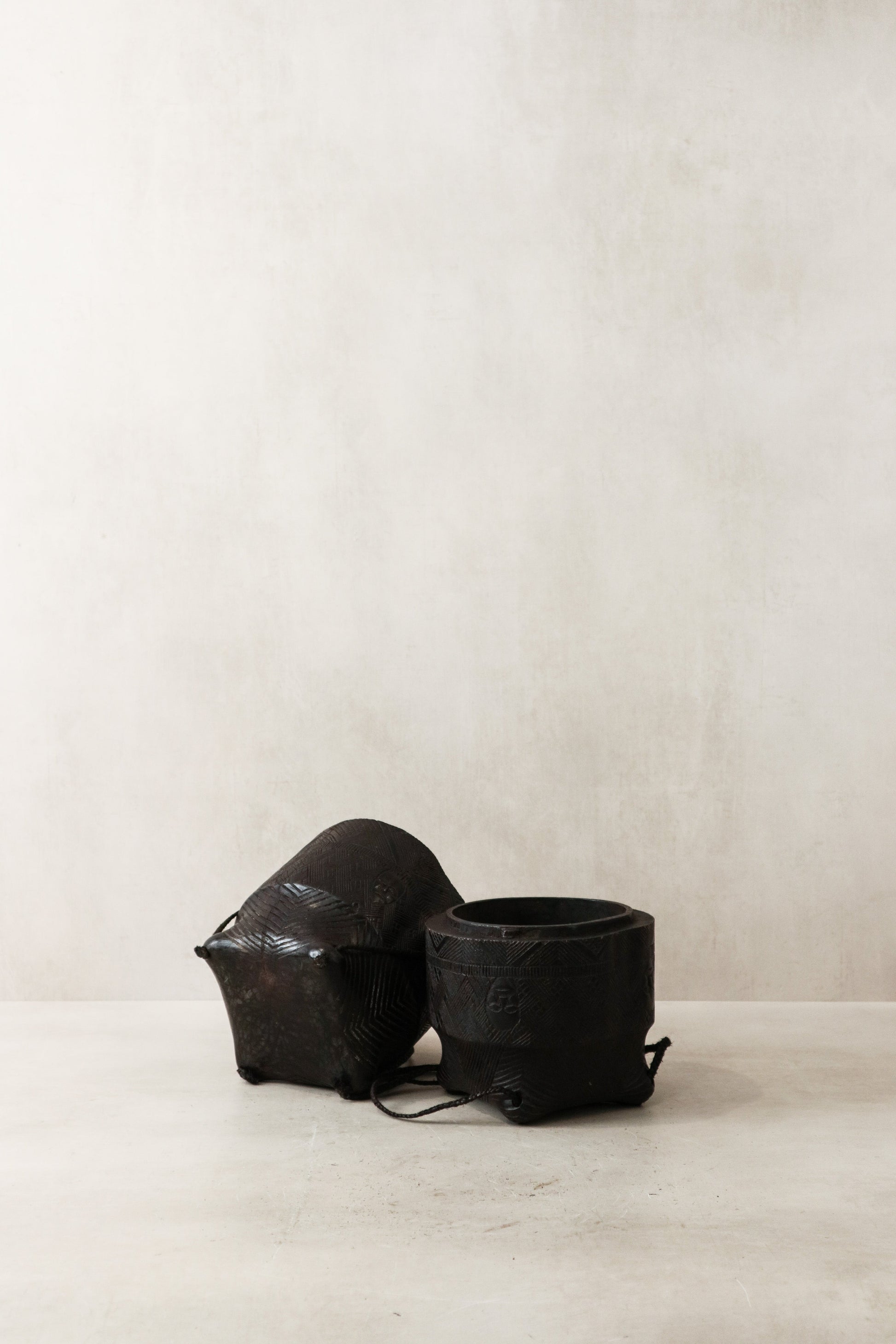 Kuba Carved Cylindric Box - 53.2