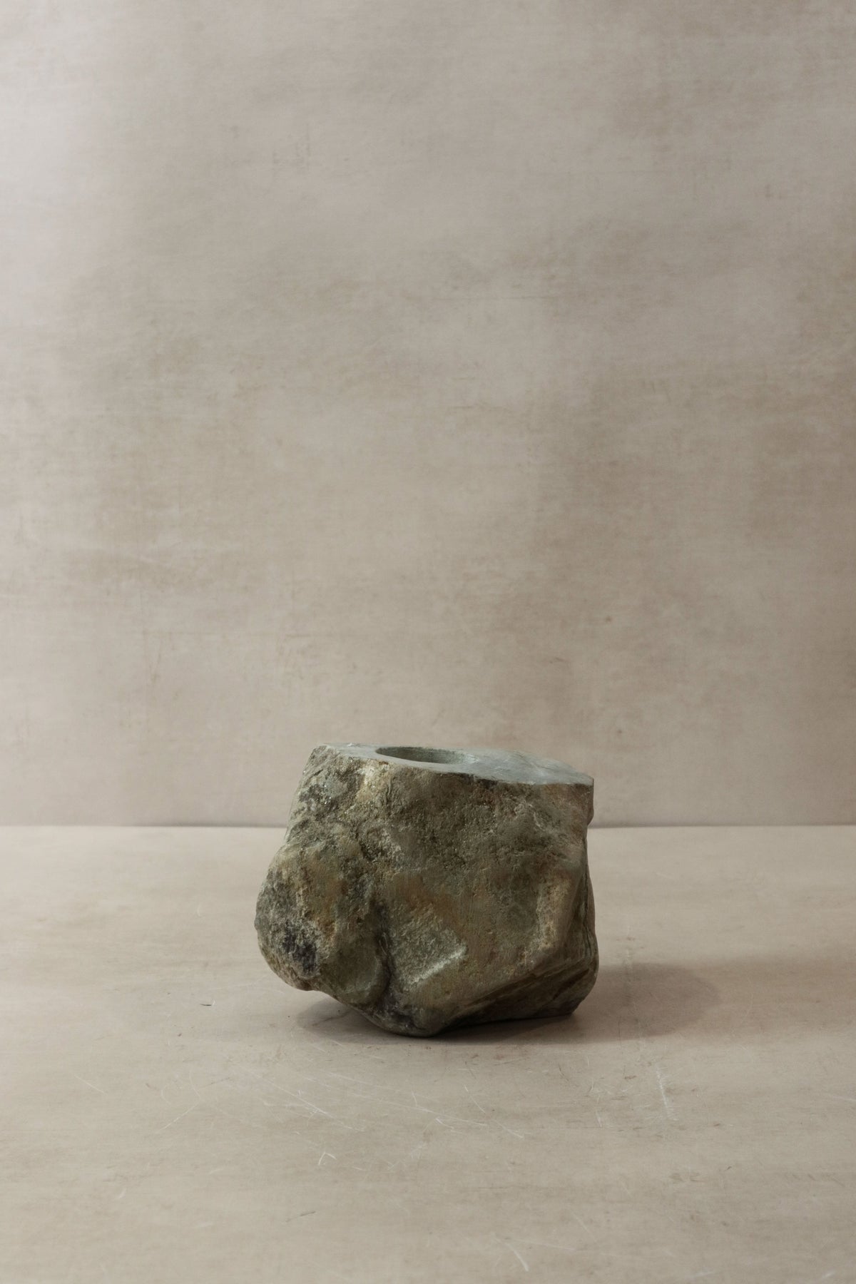 Natural Rough Edge Stone Candle holder - 98.1