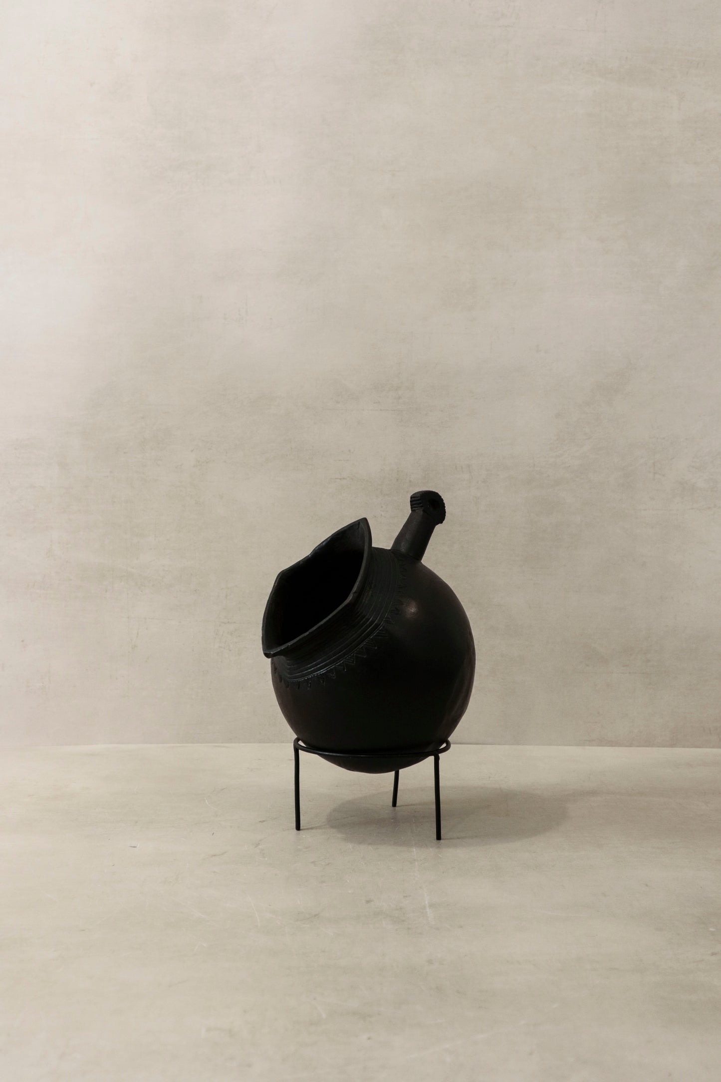 Bayaleng Jug, Congo - TR9.2