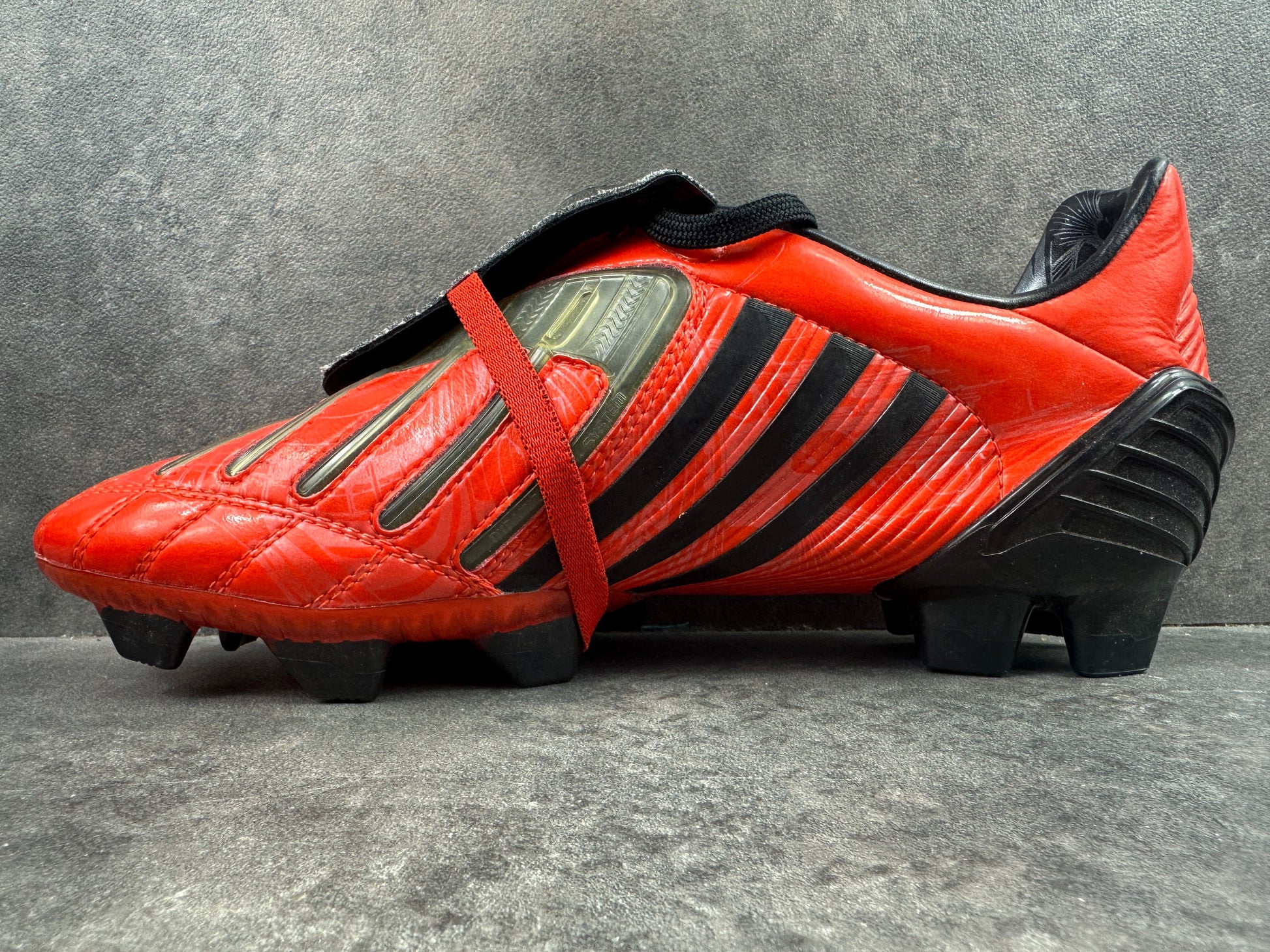Adidas Predator Powerswerve FG