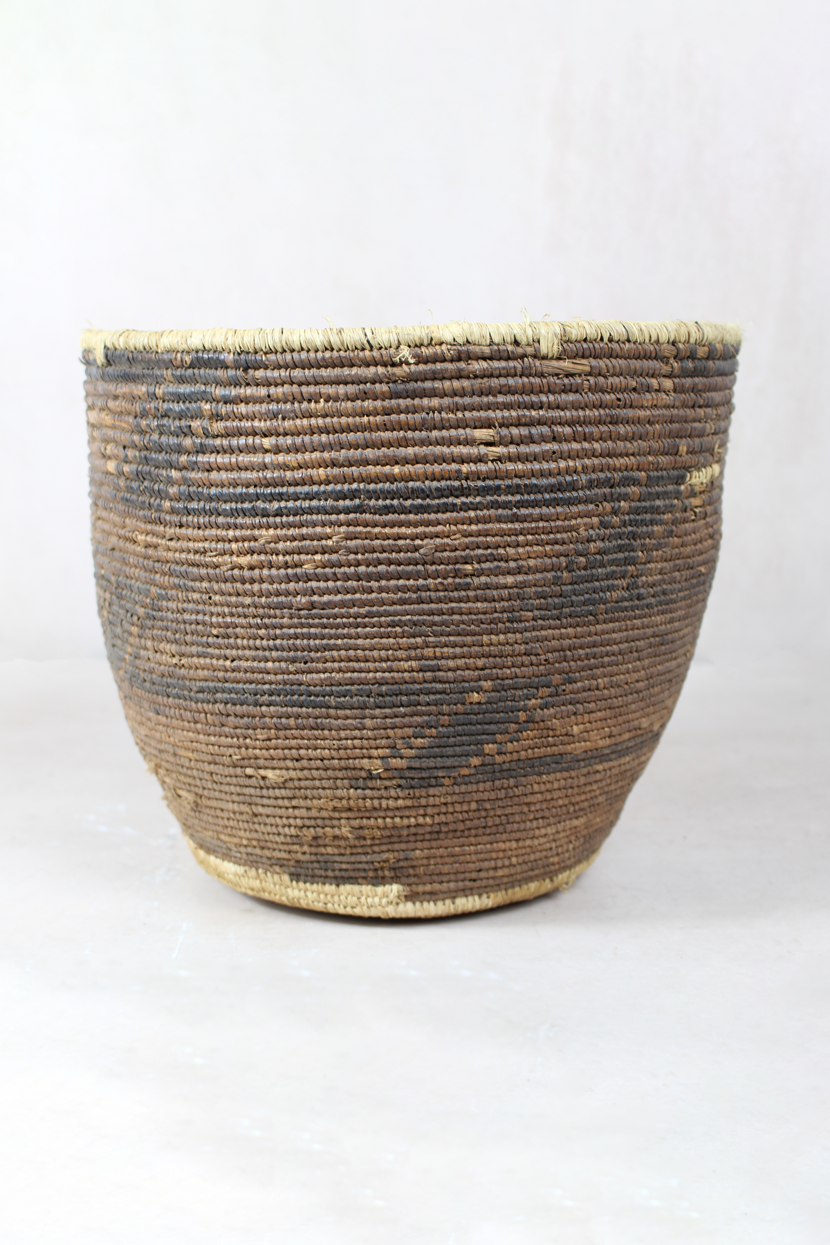Vintage Tutsi Basket - Rwanda - 106.1