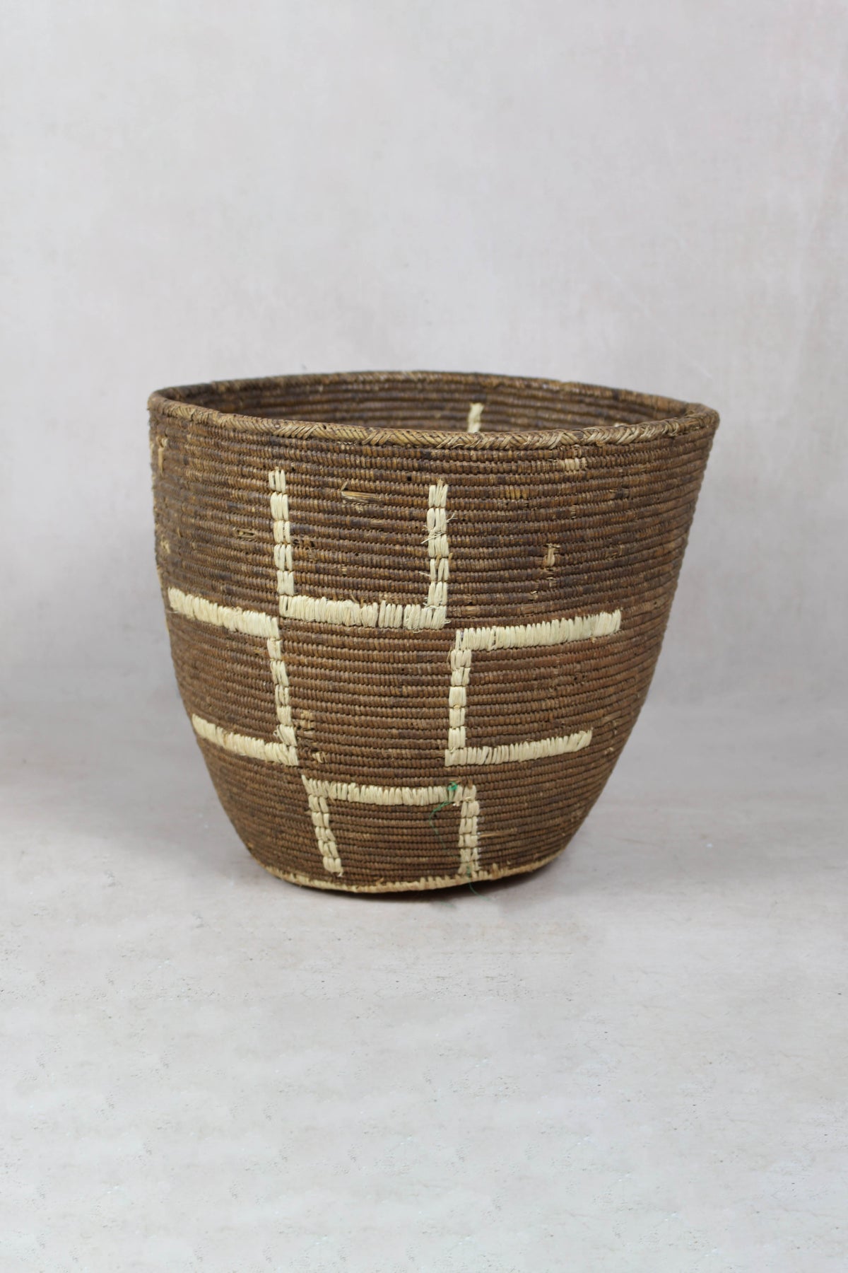 Vintage Tutsi Basket - Rwanda - 106.5