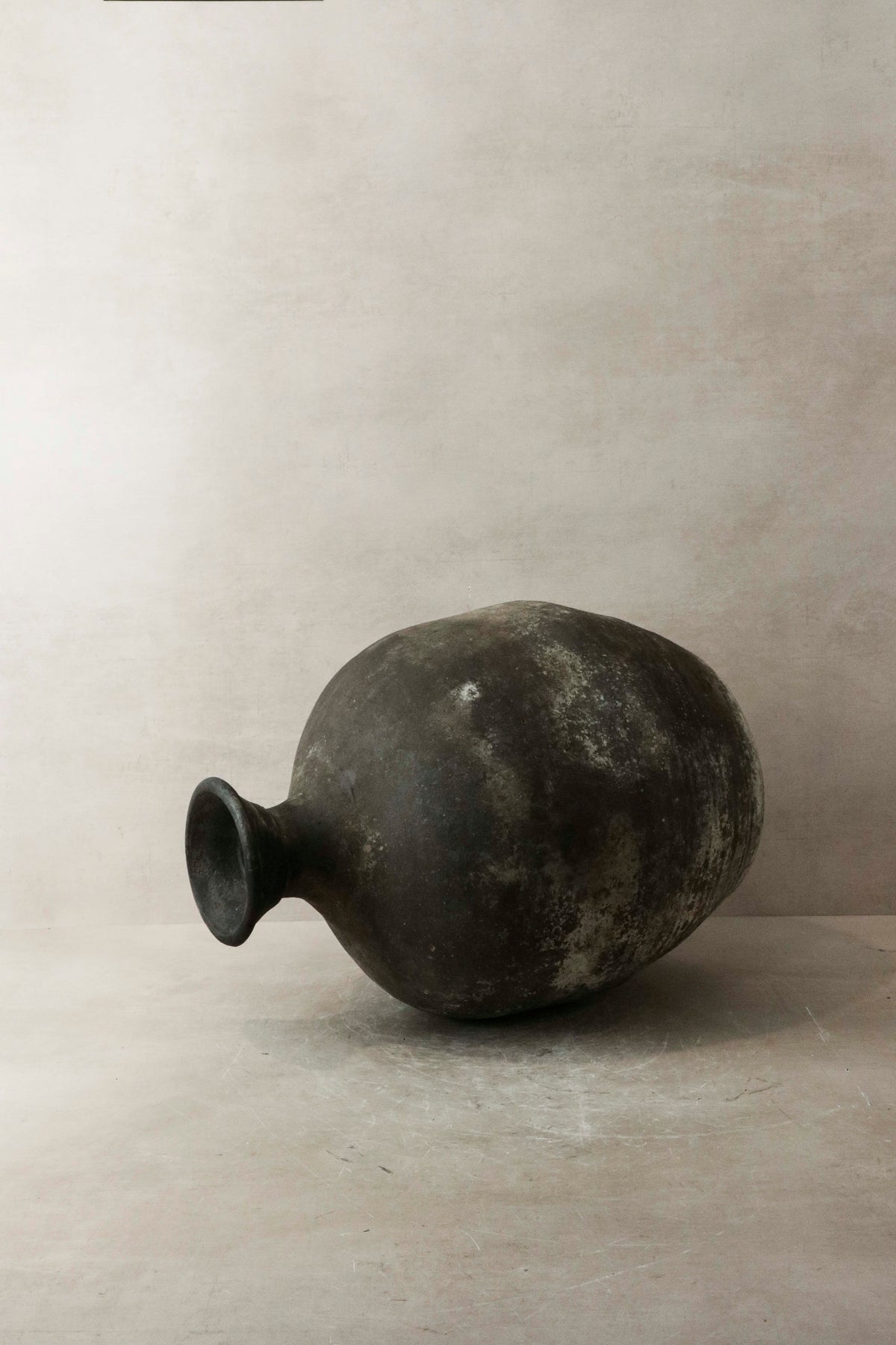 Antique Asian Rice Wine Vase n° 8