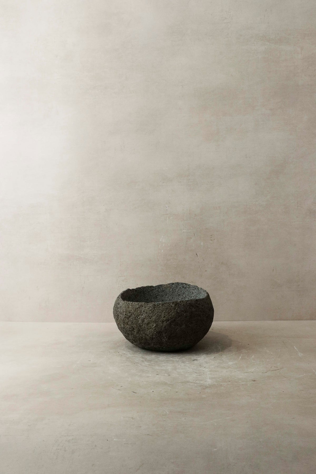 Indo Stone Planter Pot No3