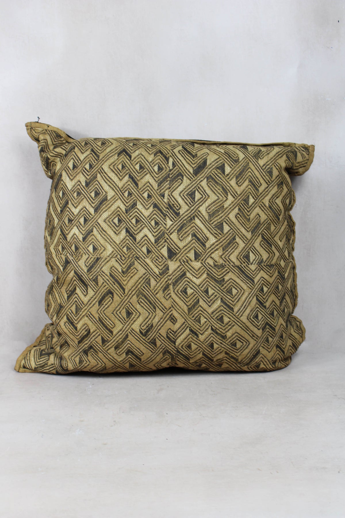 Vintage Showa Cloth Cushion - 25.10