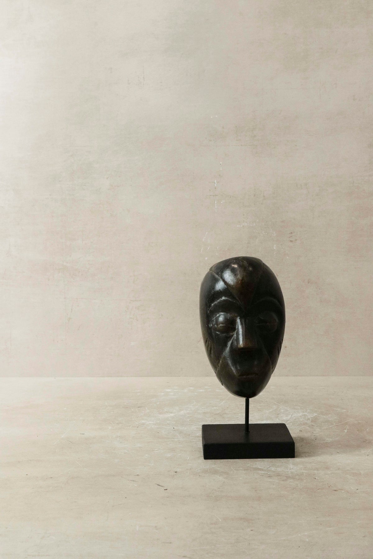 Hand carved African mask small - 60.03