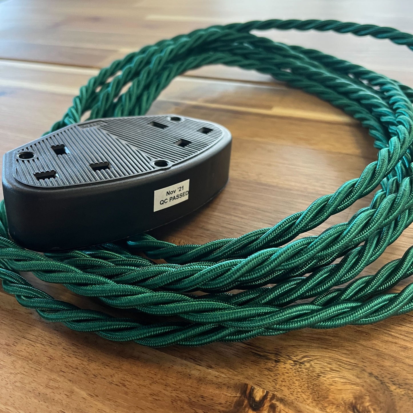 Green Braided Fabric Decorative Extension Lead - 2 Gang Black Trailing Socket