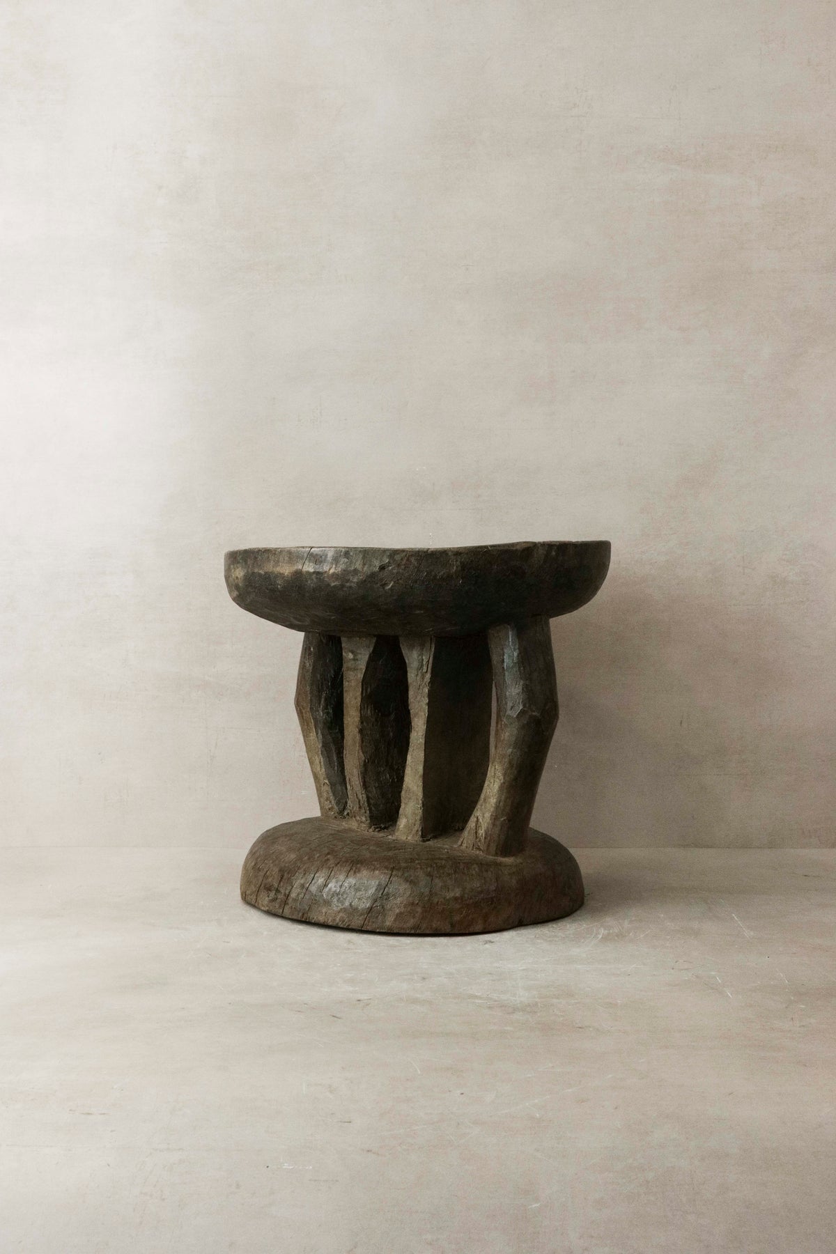 Tonga Stool - 37.9