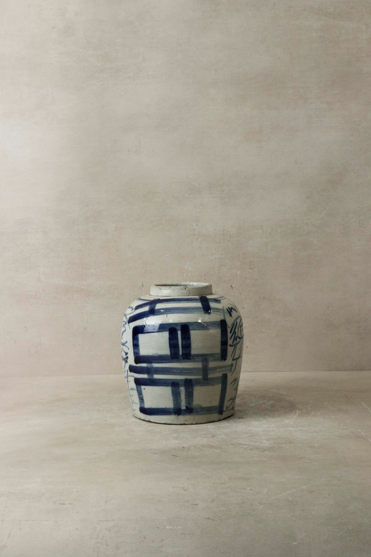 Old Blue & White Porcelain Jar n° 5