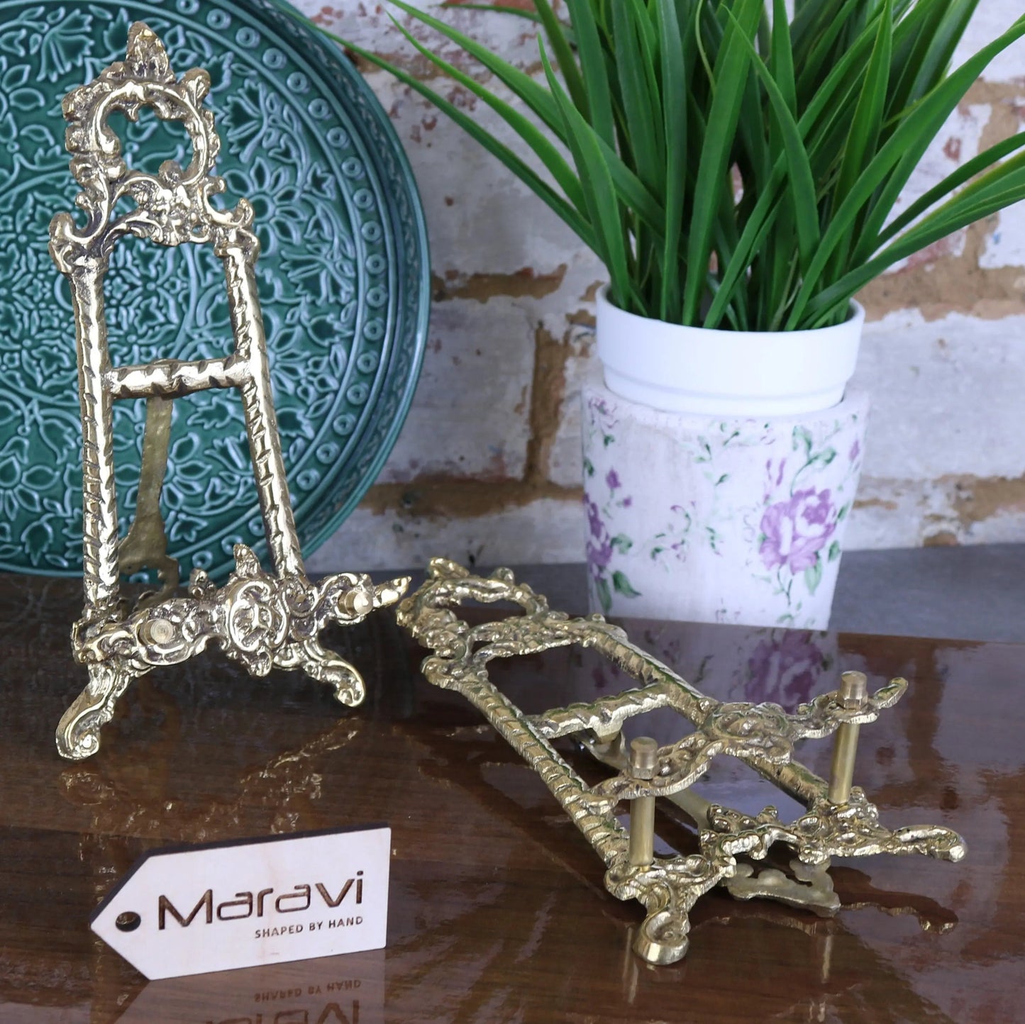 Saramati 20cm Brass Easel Set of 2
