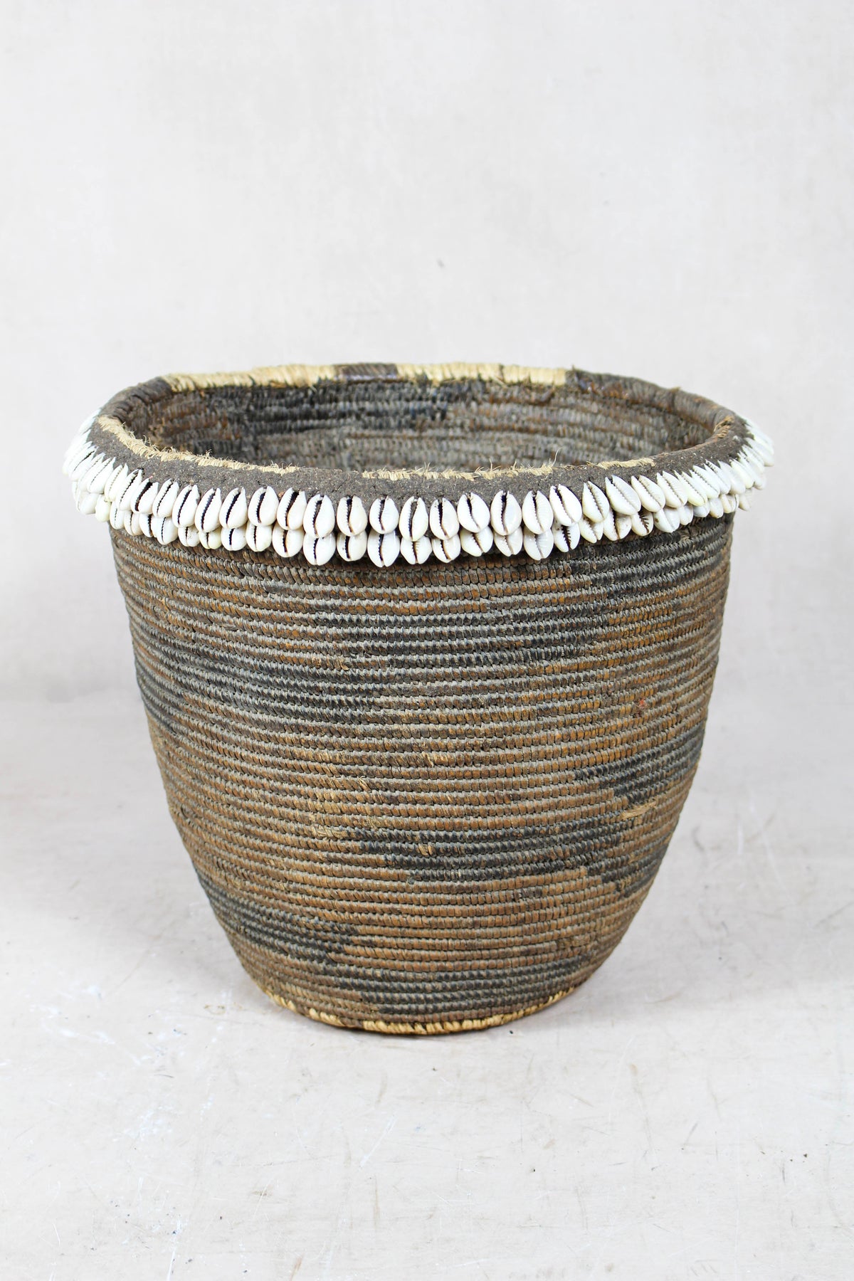 Vintage Tutsi Basket - Rwanda - with Cowrie shells - 106.9