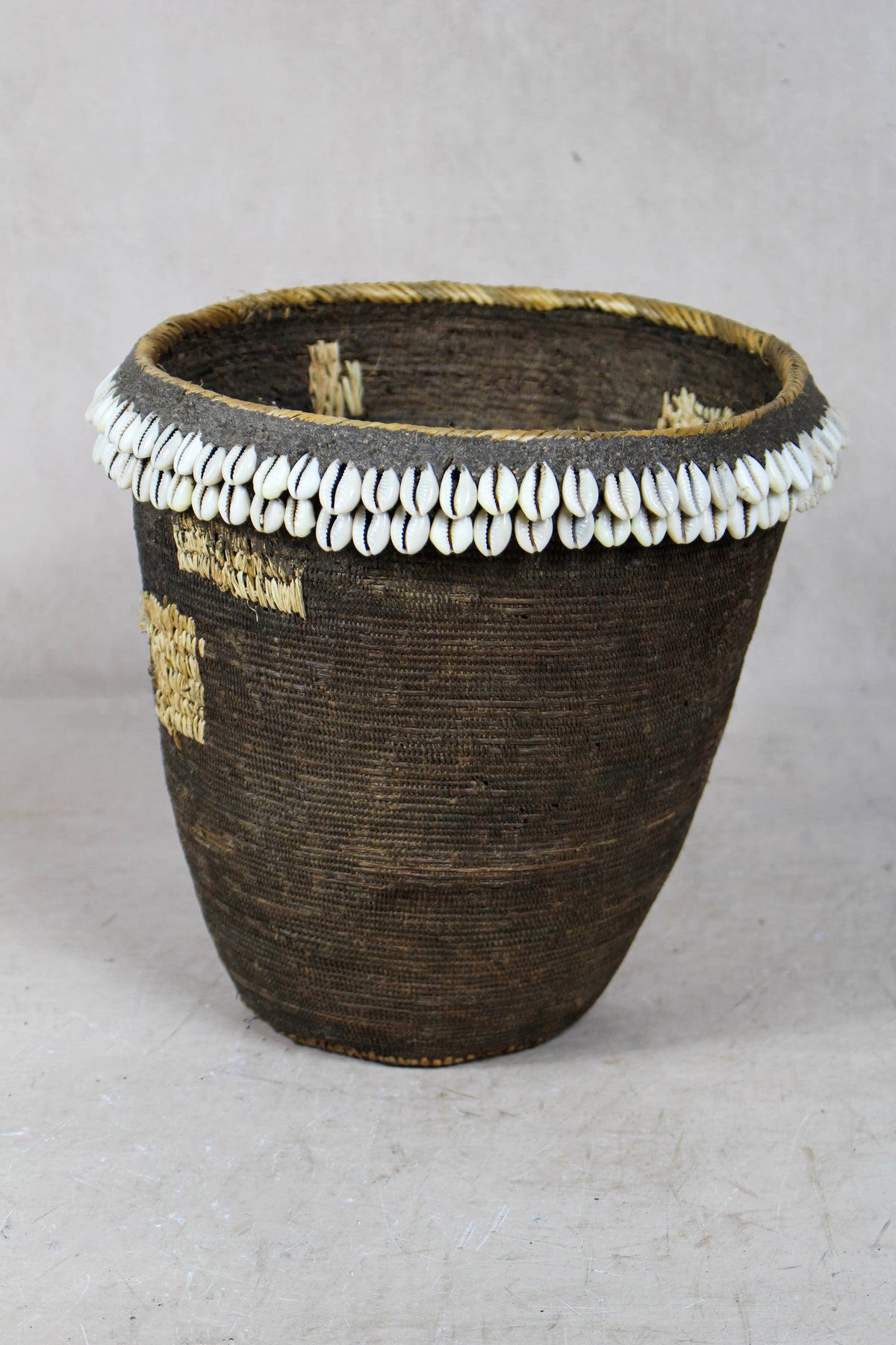 Vintage Tutsi Basket - Rwanda - with Cowrie shells - 106.11