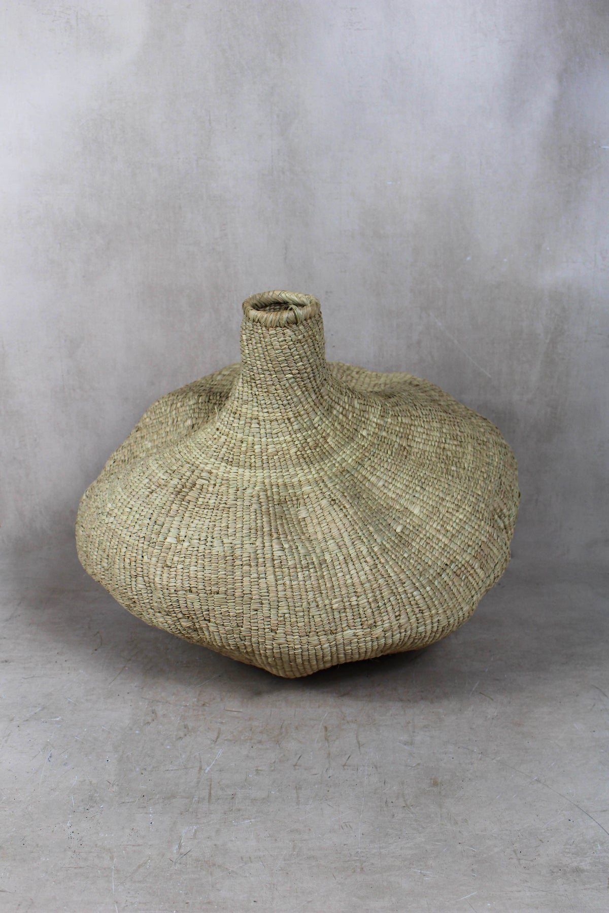 Garlic Gourd woven basket - Zimbabwe - 18.17