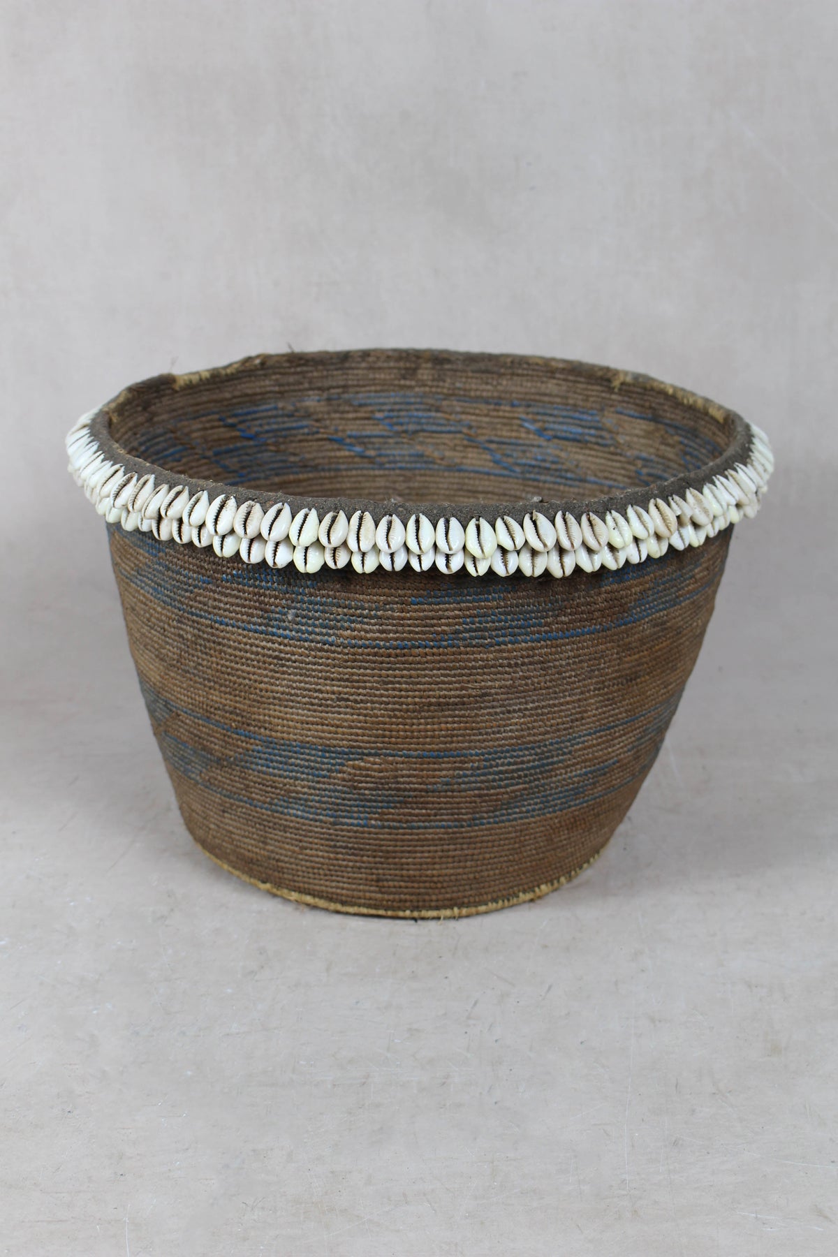 Vintage Tutsi Basket - Rwanda - with Cowrie shells - 106.12