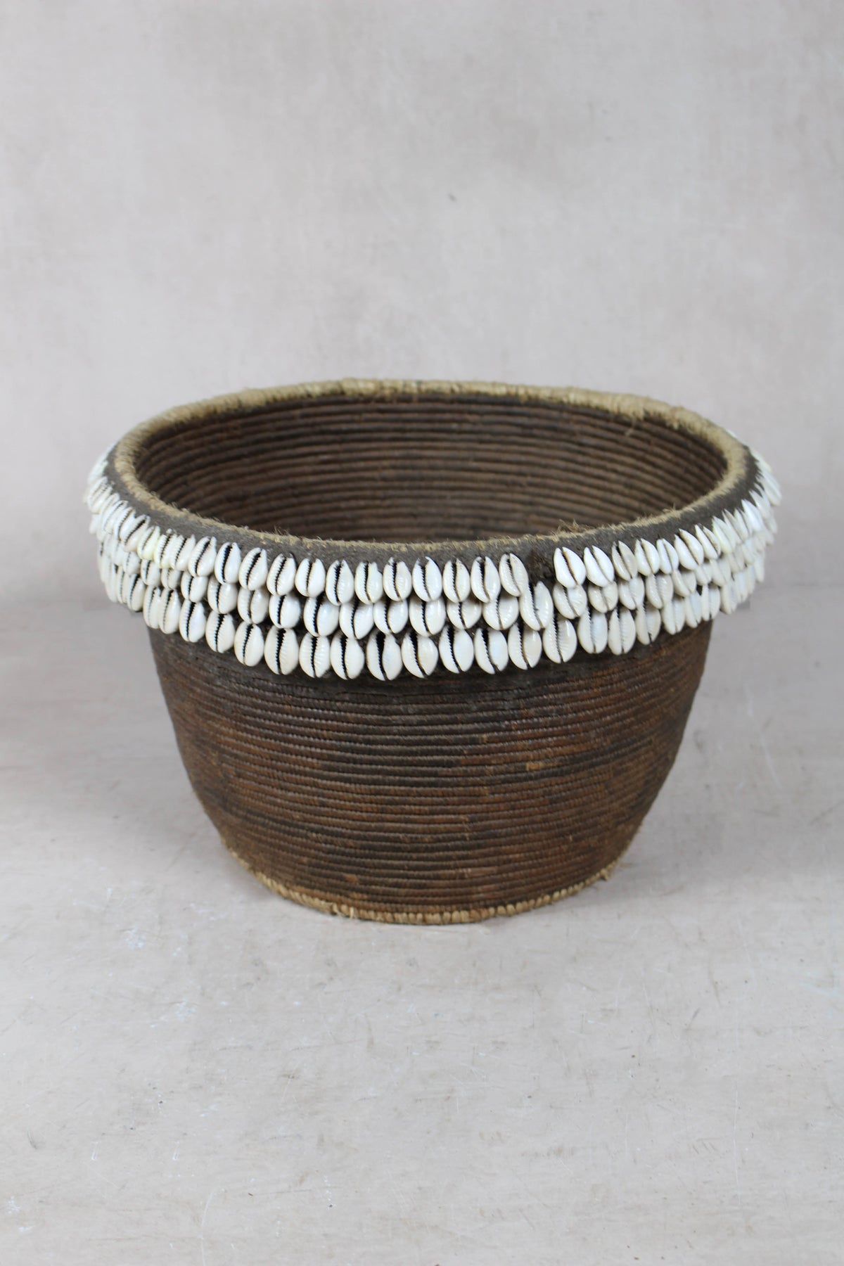 Vintage Tutsi Basket - Rwanda - with Cowrie shells - 106.15
