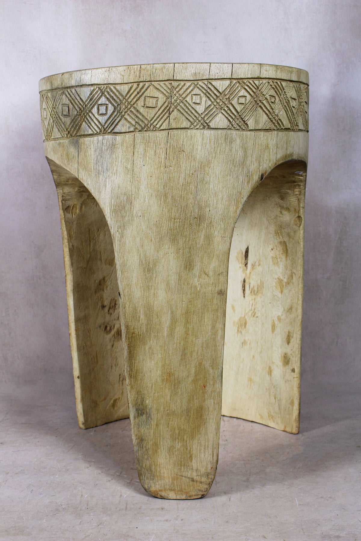 Wood Side Table - Cameroon - 94.2