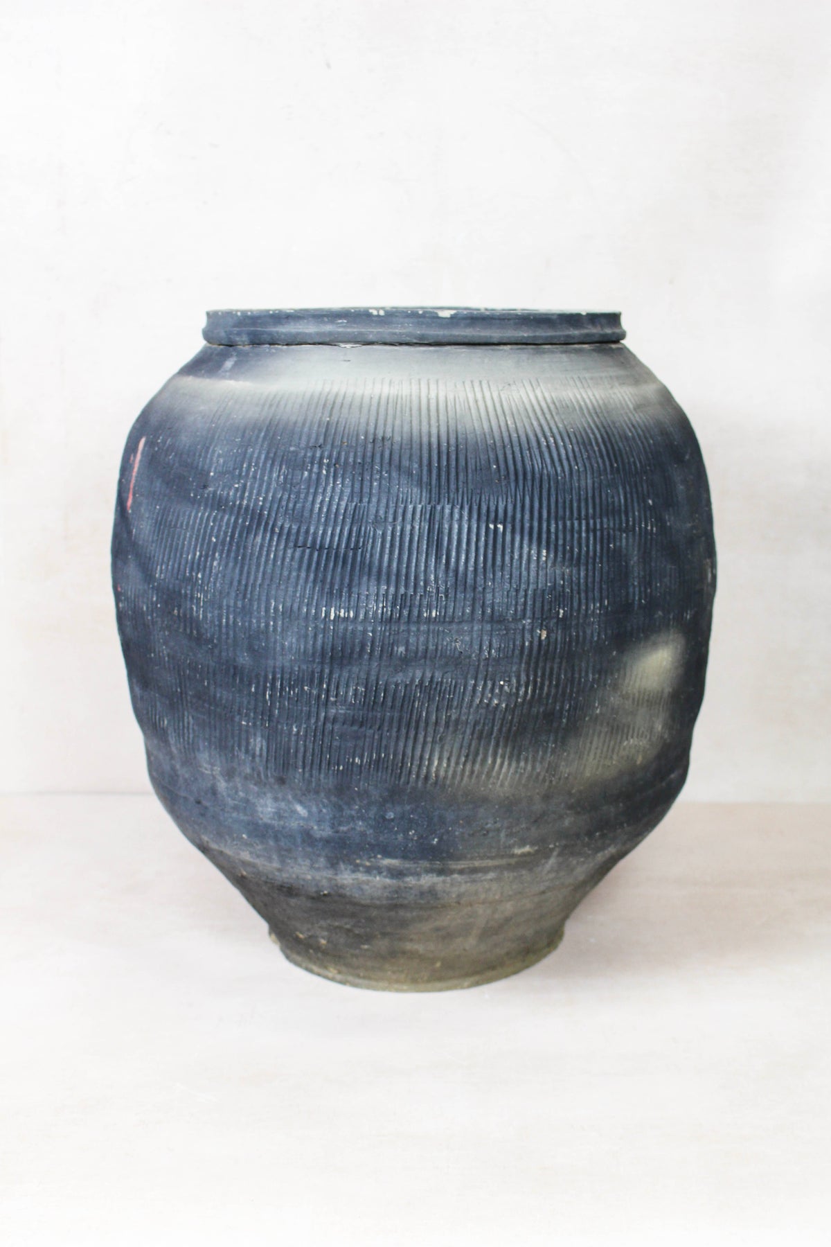 Vintage Textured Grey Pot - VT11