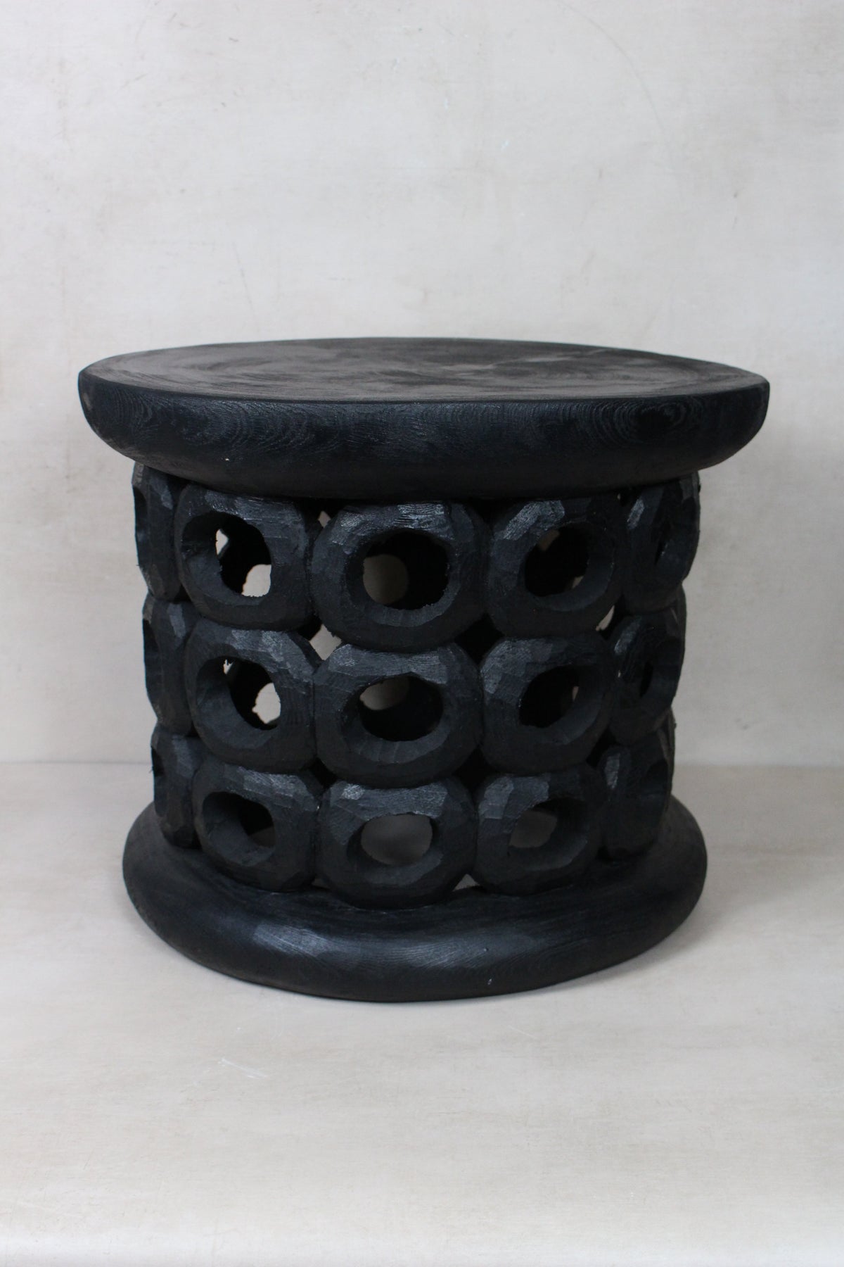 Donut Bamileke Table - Black - 137.4