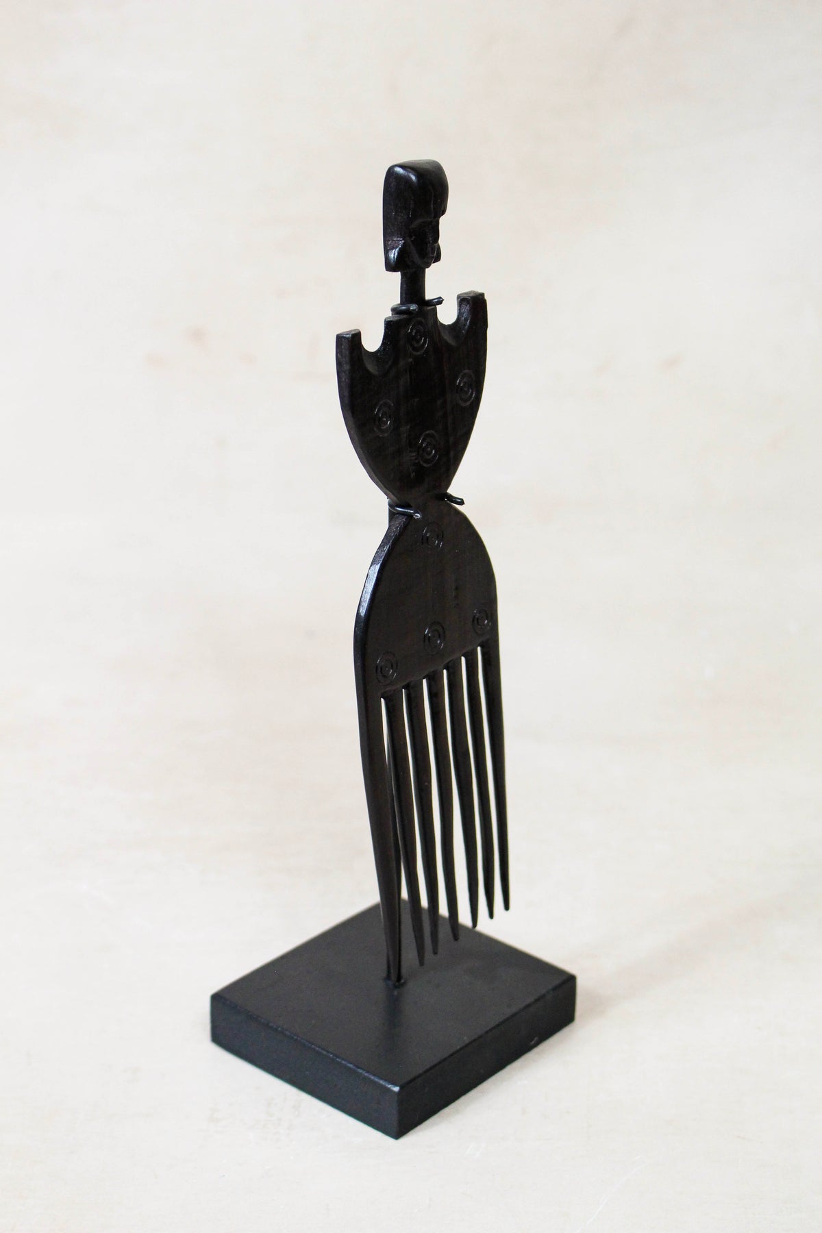 West African Carved Comb 240.4
