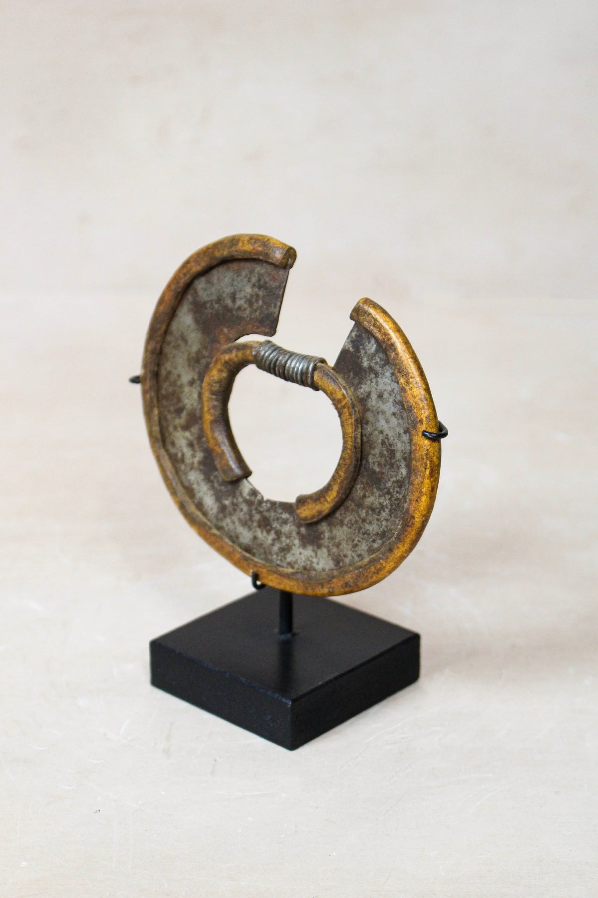 Antique East African "Ararait" Wrist Knife 119.2
