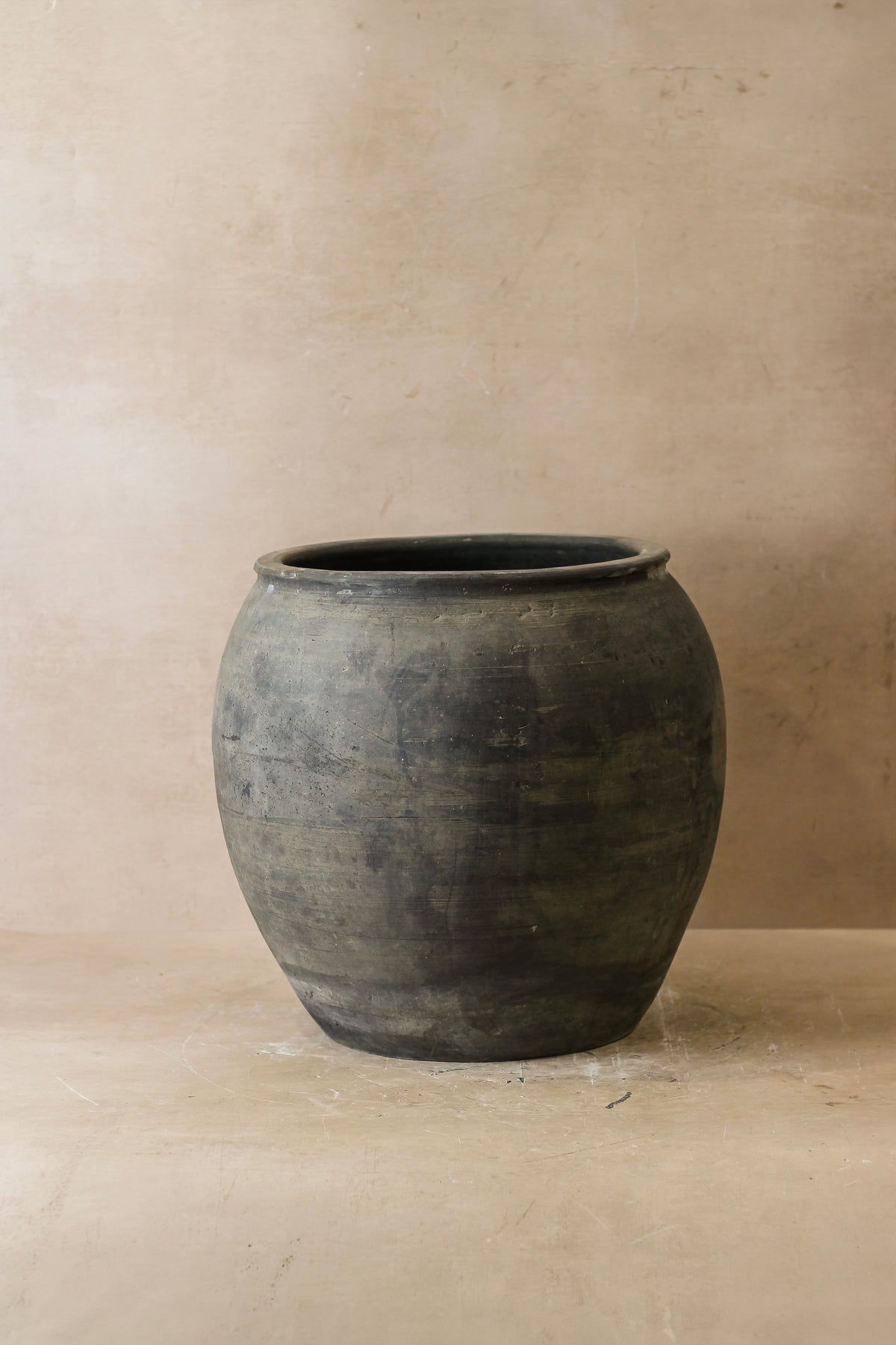 Vintage Dark Pot - No 53