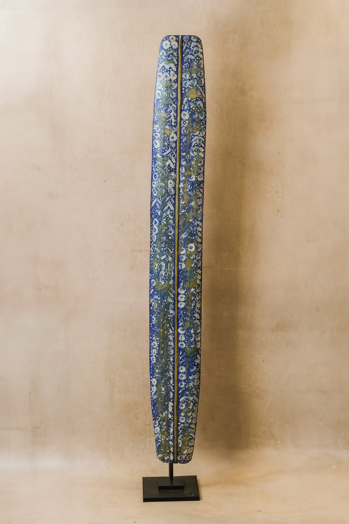 Cameroon Painted Shield XL - 81.2