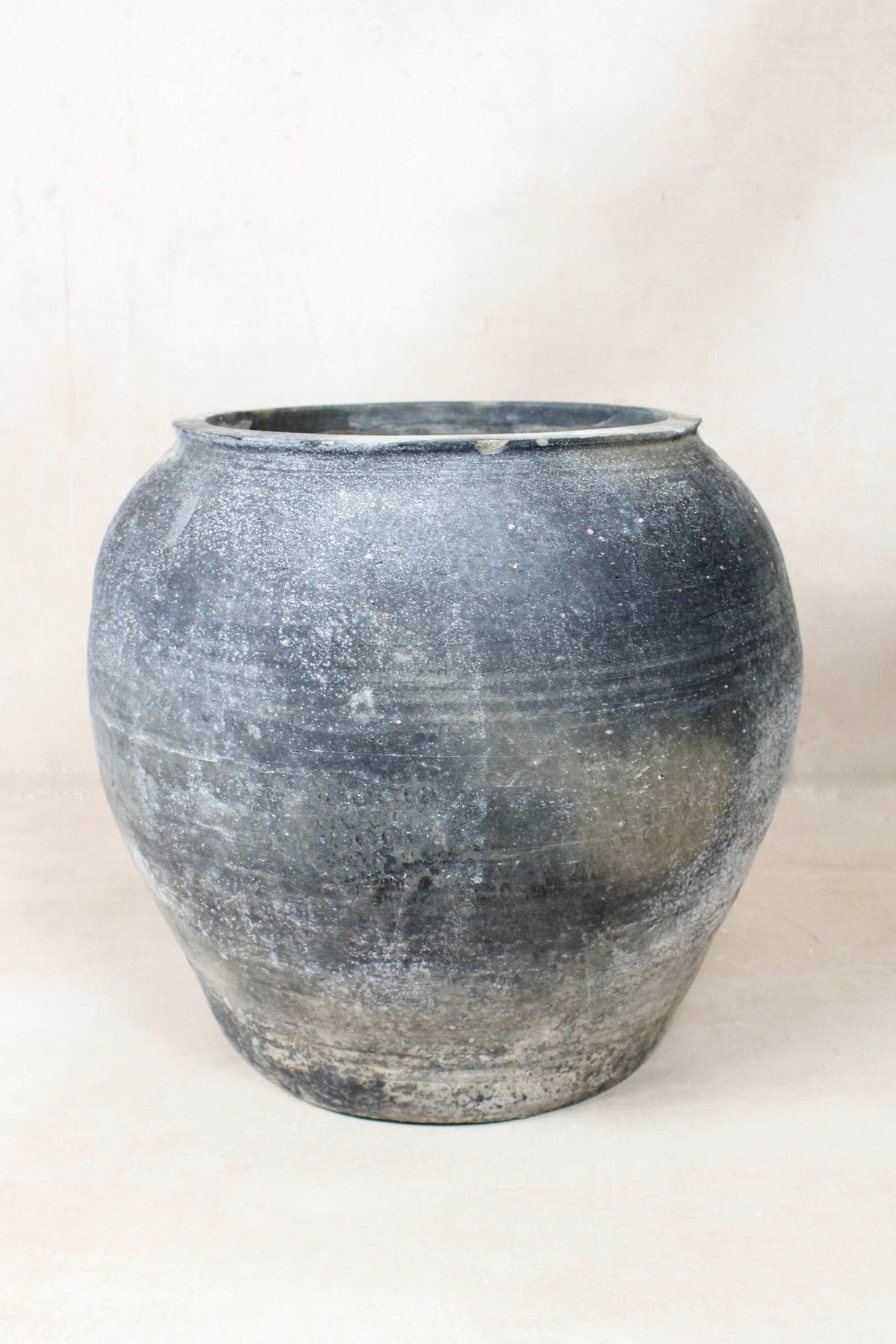 Vintage Grey Pot - 84
