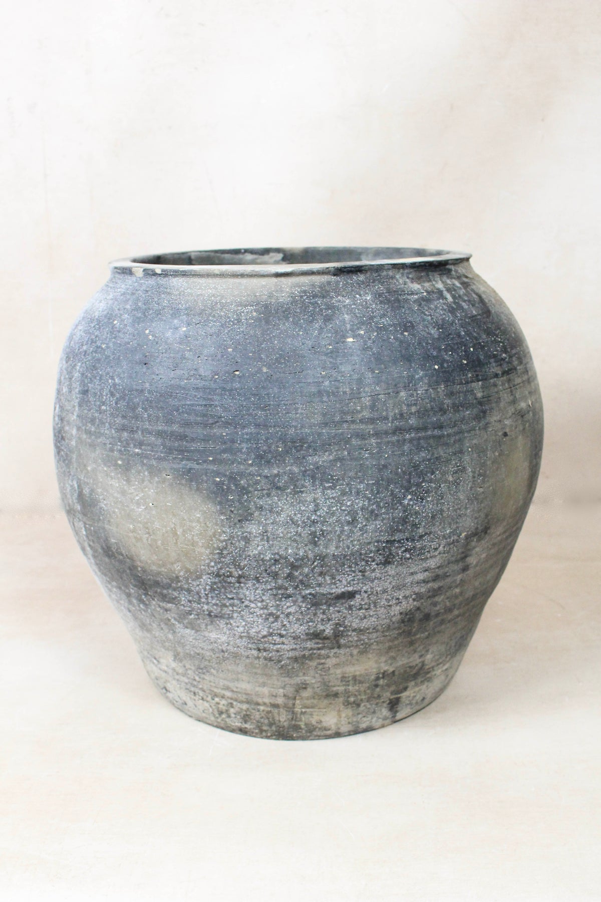 Vintage Grey Pot - 84
