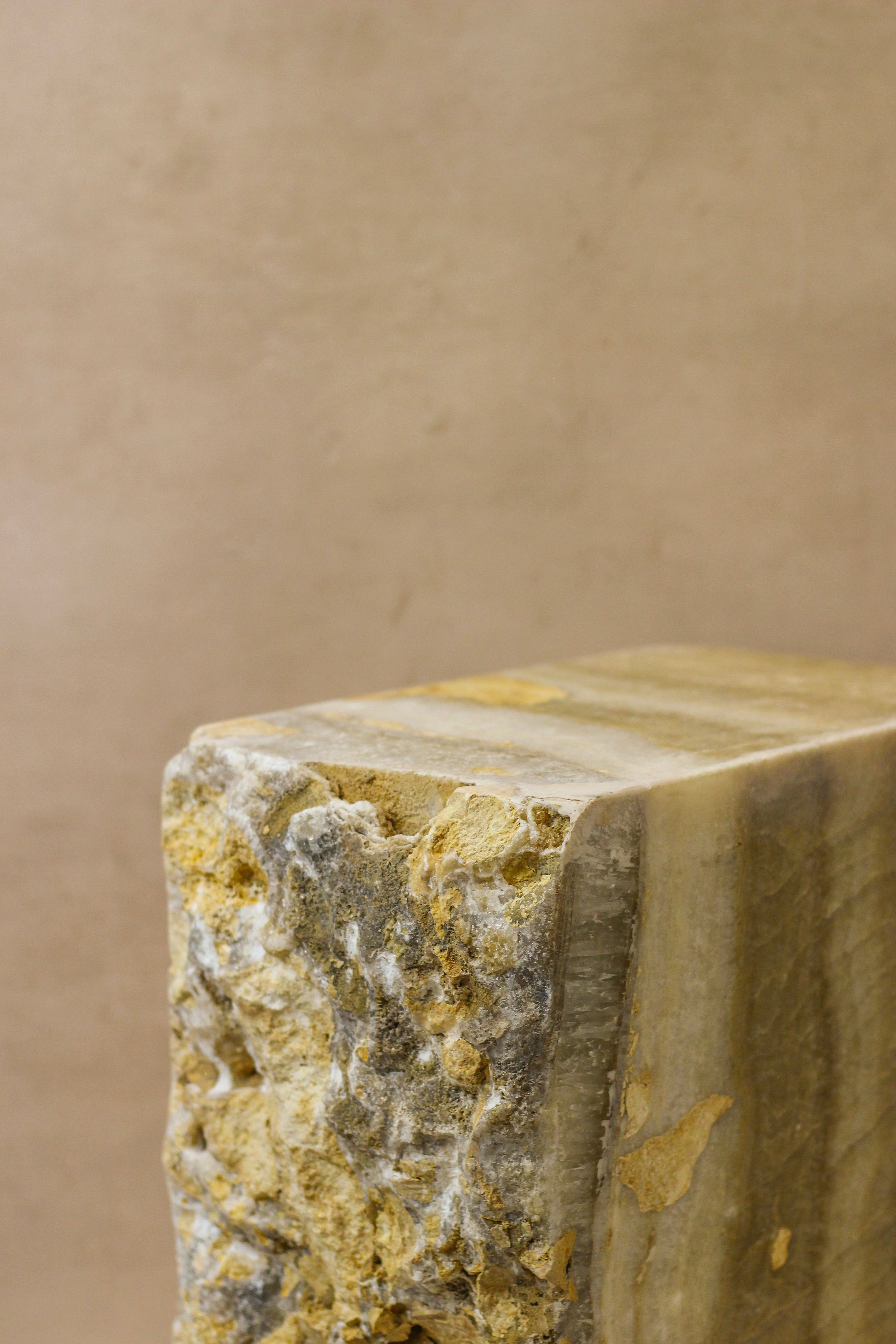 Onyx Side Table Pedestal Raw - Solid - No 2